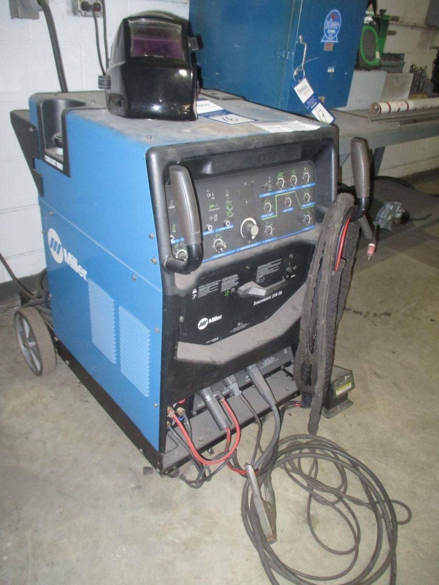 Miller Model Syncrowave 250 DX Tig Welding Power Source