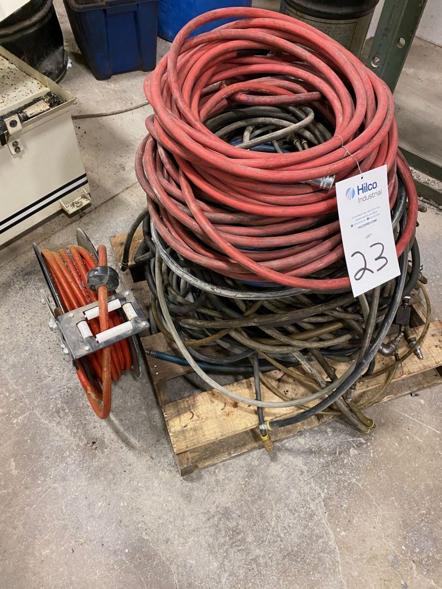 Lot of Air Hose And Reel - Image 2 of 4