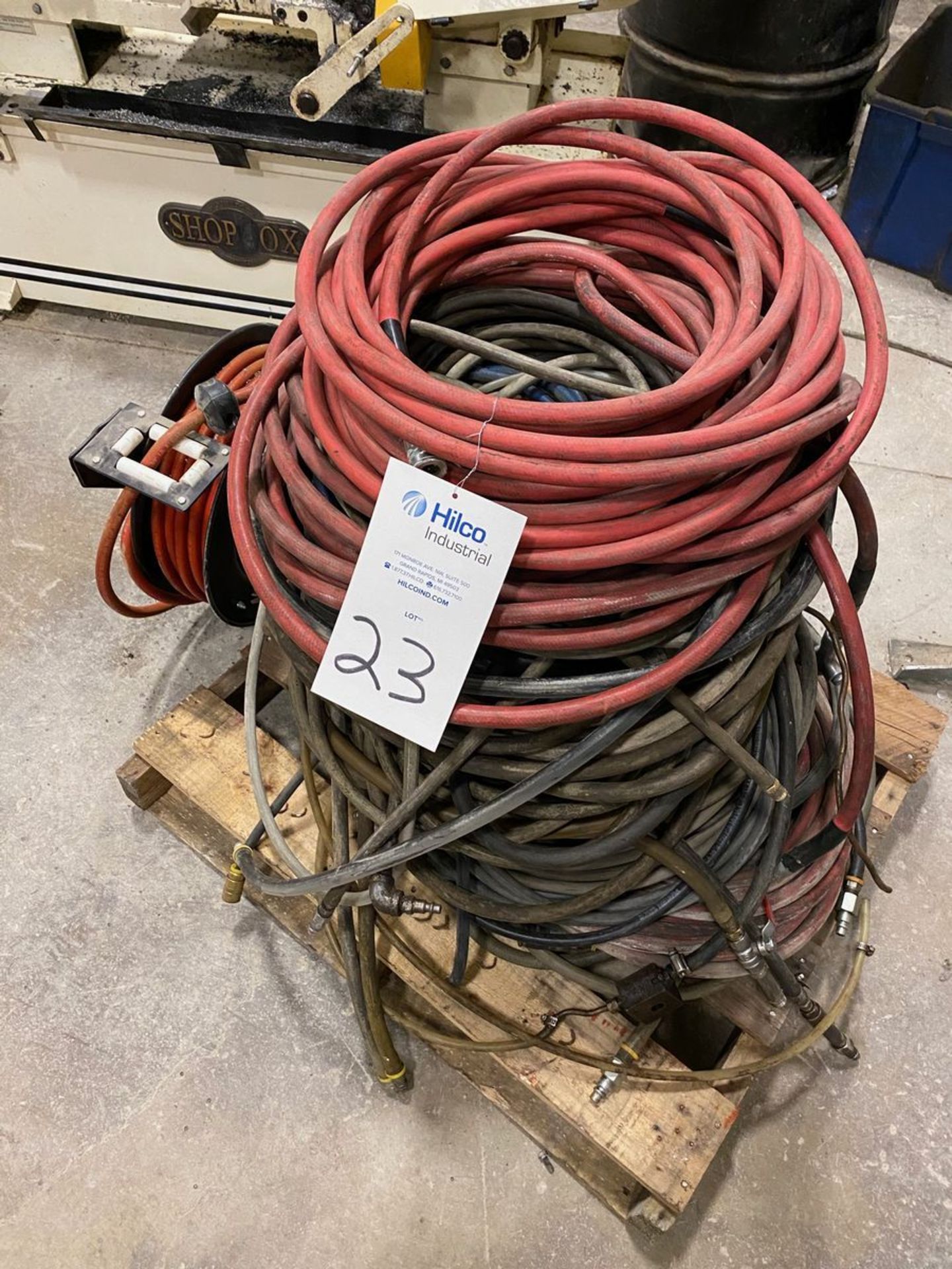 Lot of Air Hose And Reel - Image 4 of 4