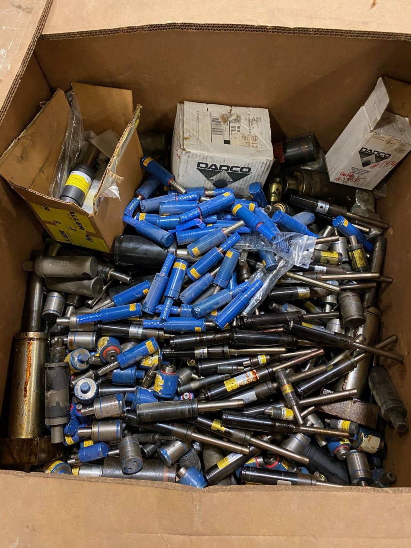 Lot of Die Cylinders In Box - Image 4 of 4