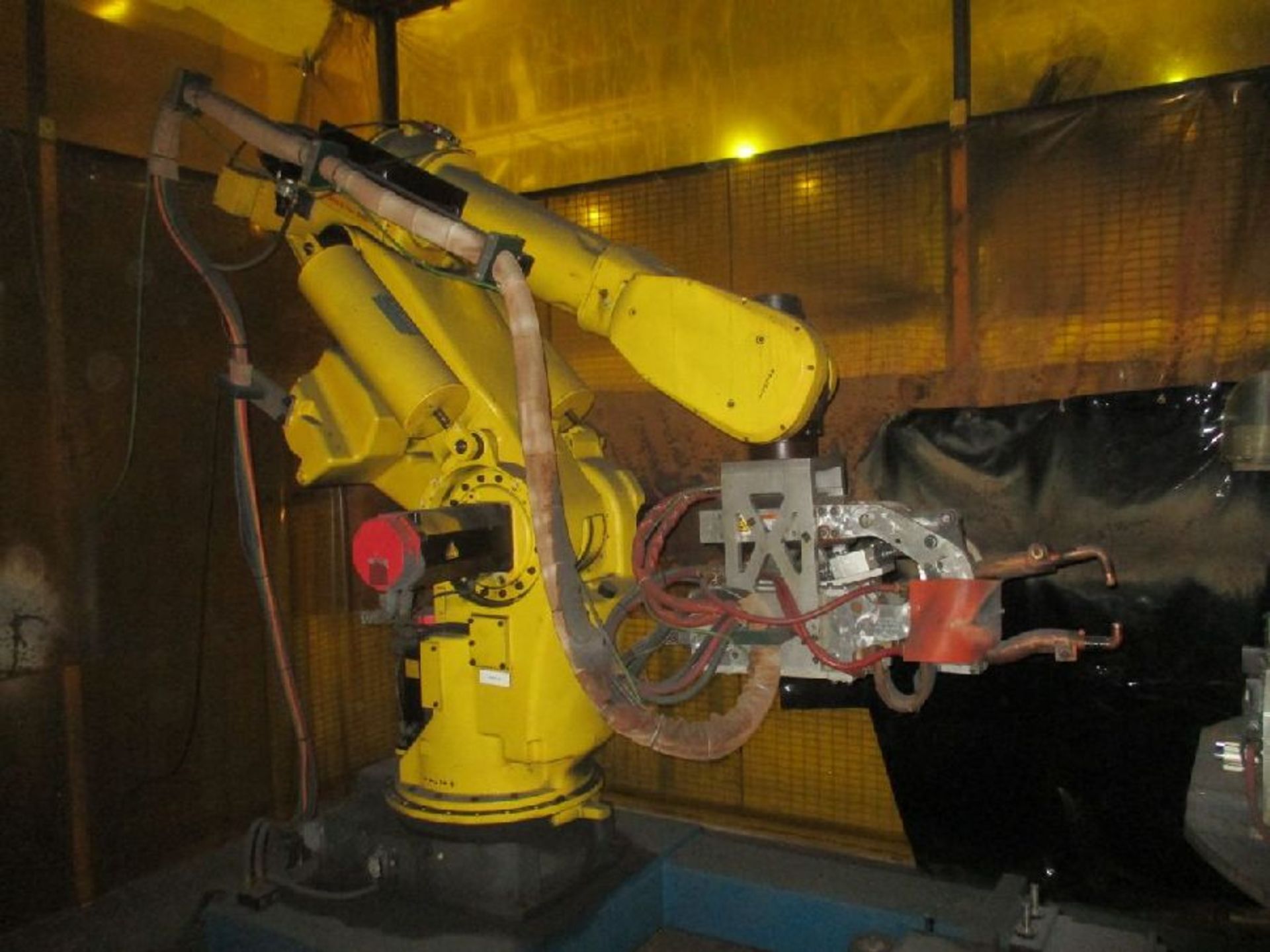 Fanuc Robotic Welding Cell - Image 6 of 20