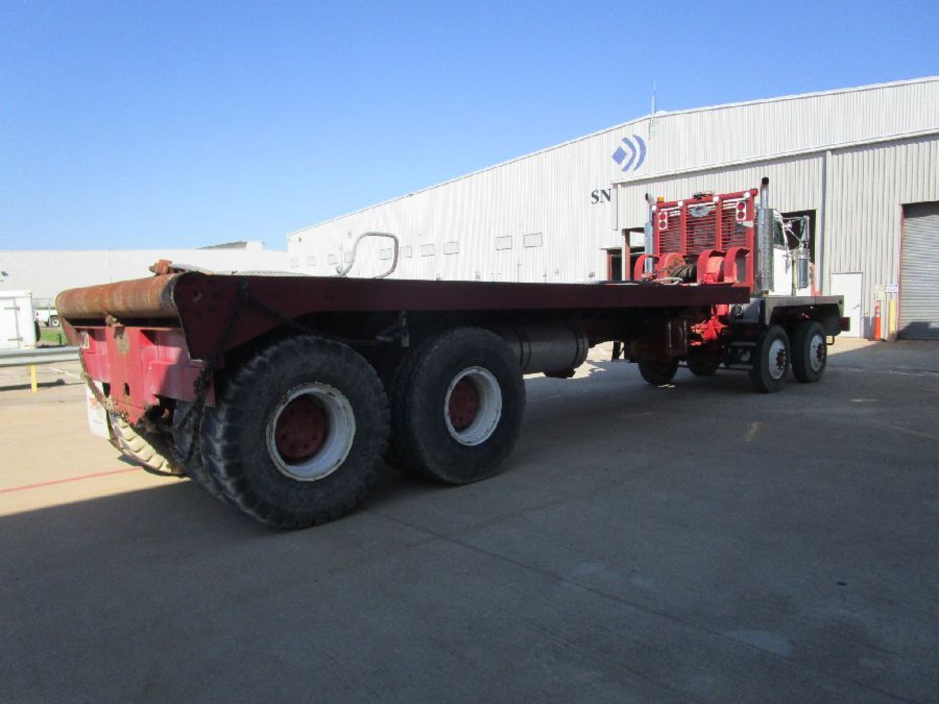 Western Star Model 6900 XD Tandem Axel Winch Truck - Image 9 of 21