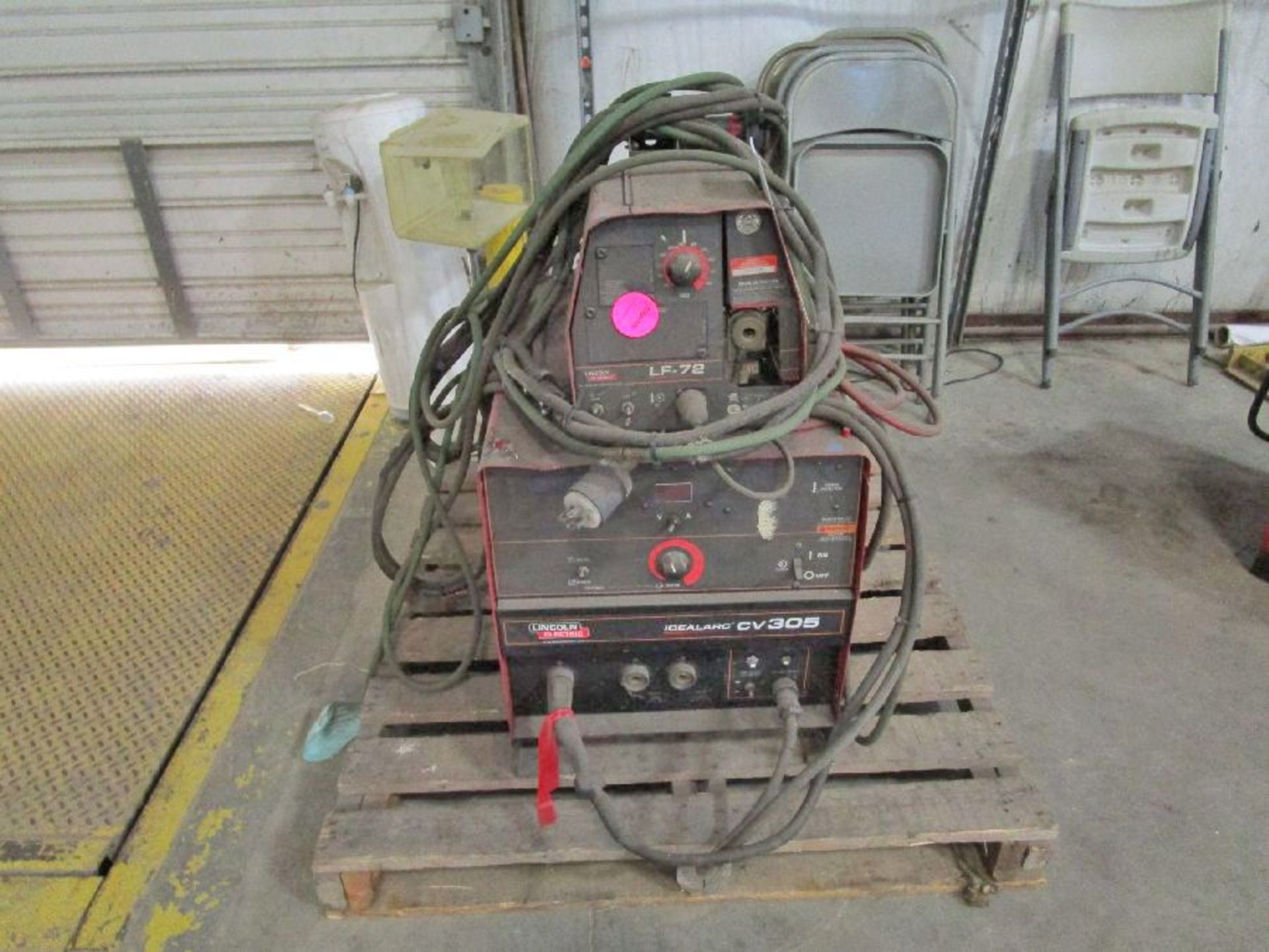 Lincoln Electric Model CV 305 Welding Power Source