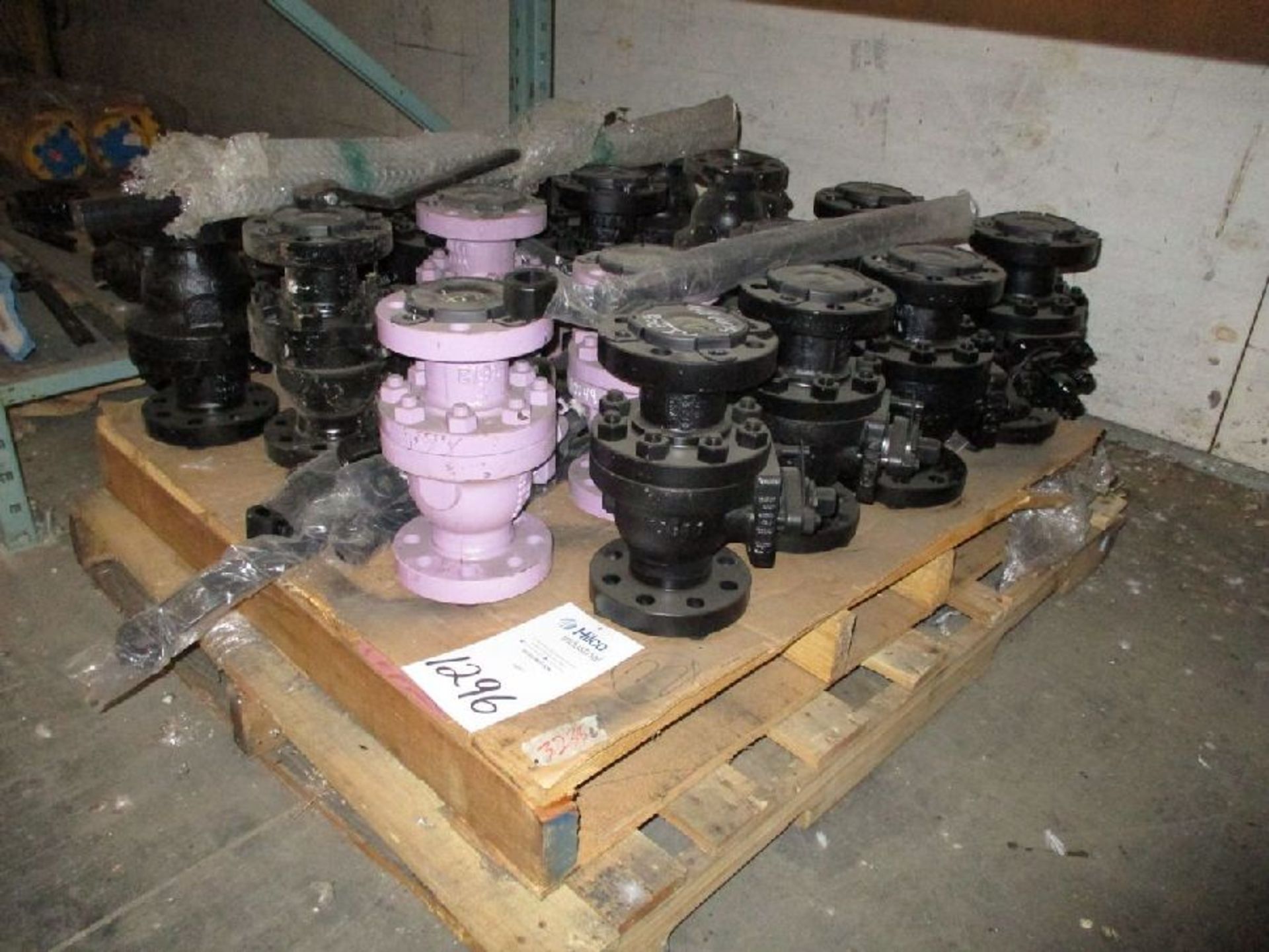 Lot of Assorted Valves - Image 2 of 11