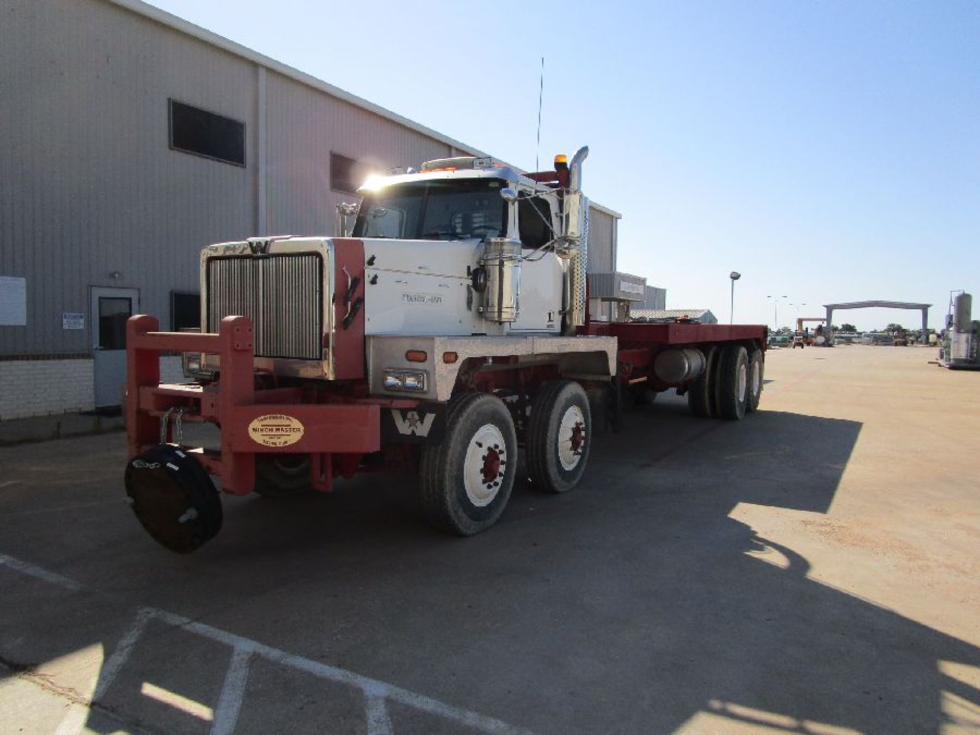 Western Star Model 6900 XD Tandem Axel Winch Truck