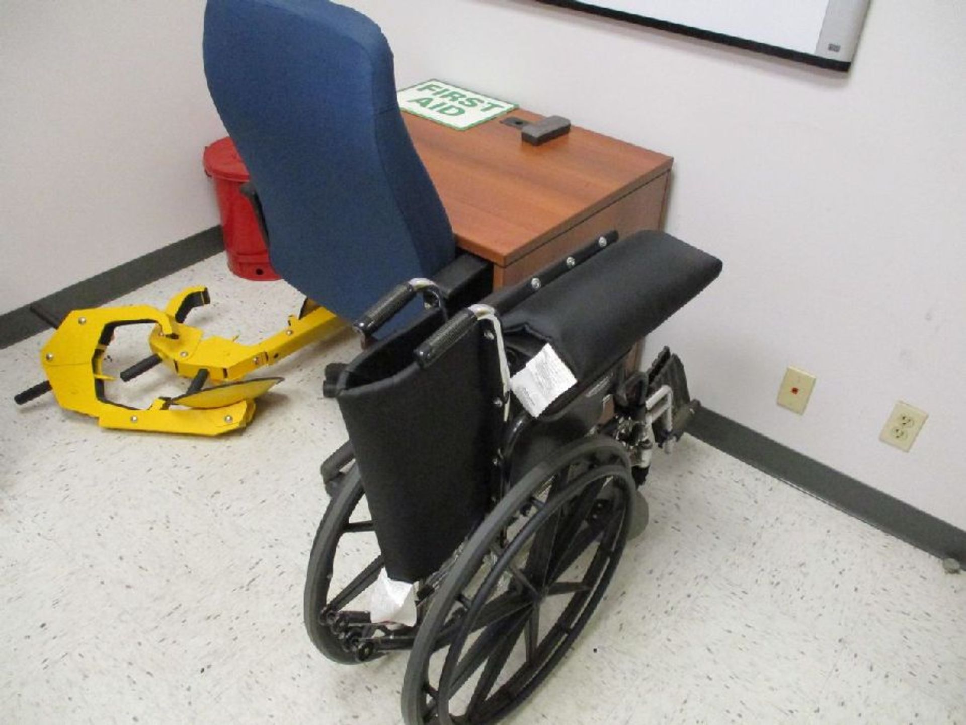 Contents of Medical Equipment Room - Image 11 of 22