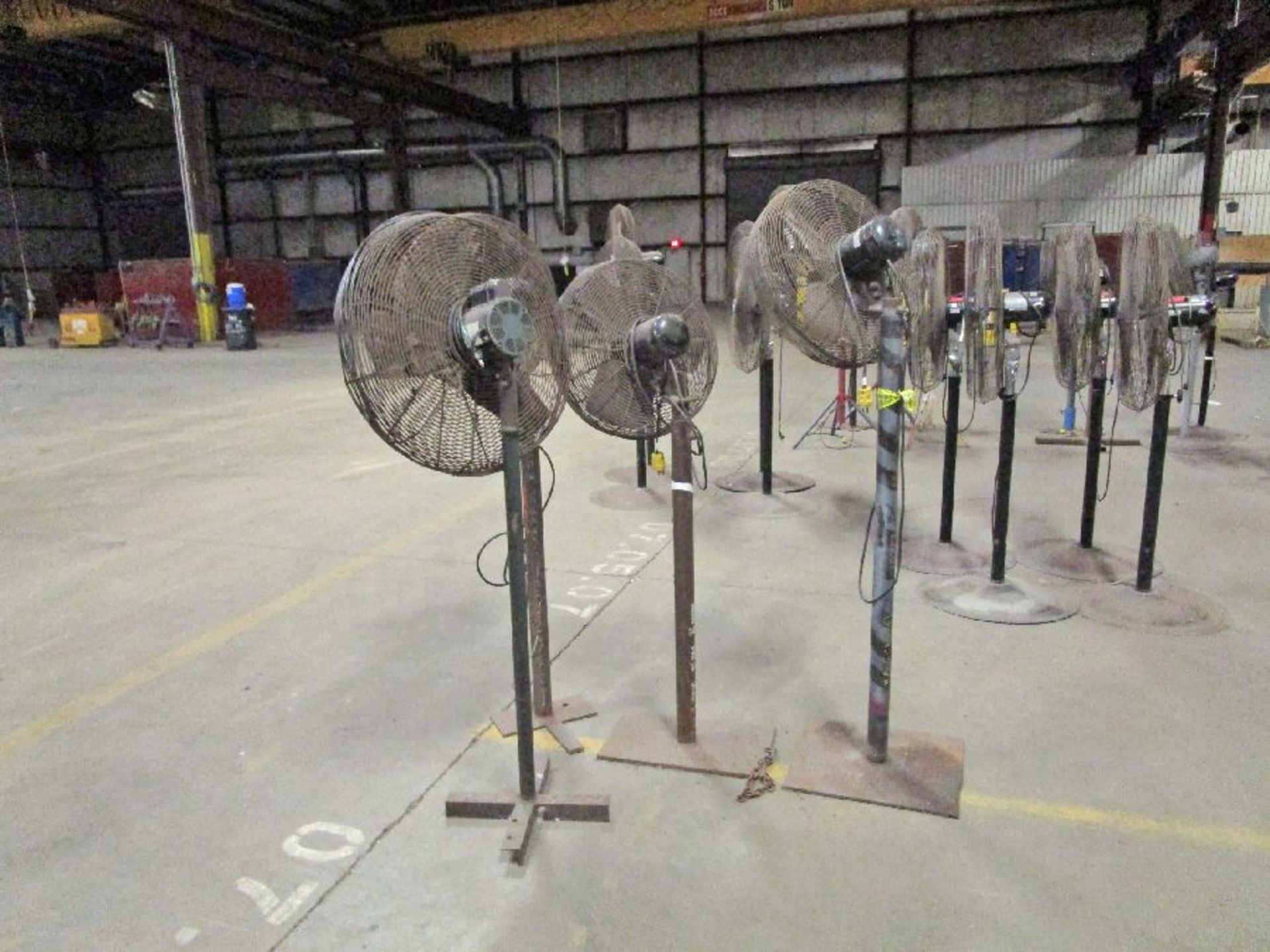 Dayton 18" Diameter Pedestal Fans - Image 3 of 3