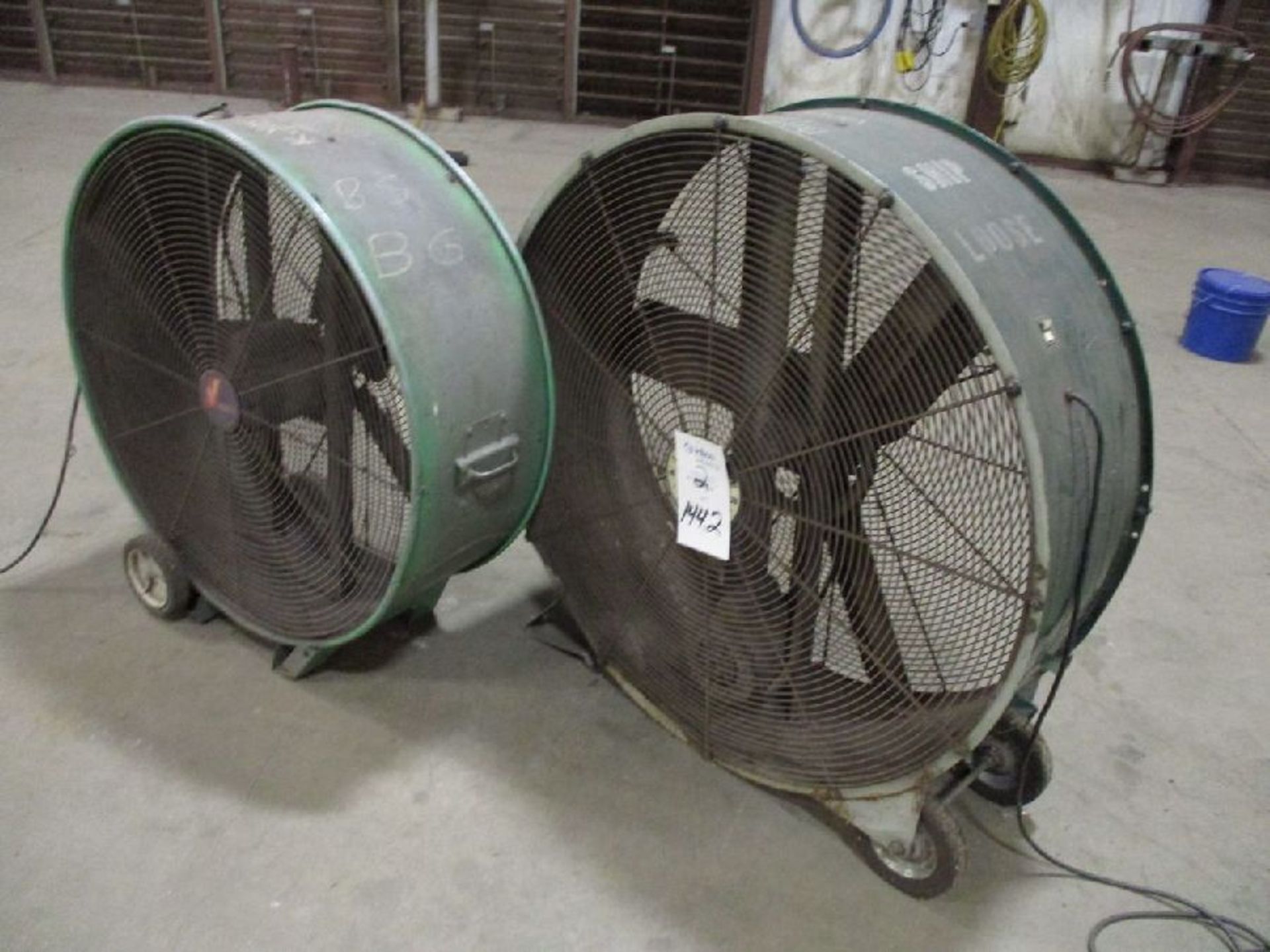 Lot of (1) Venco 36" and (1) Air Master 42" Portable Fan - Image 2 of 3