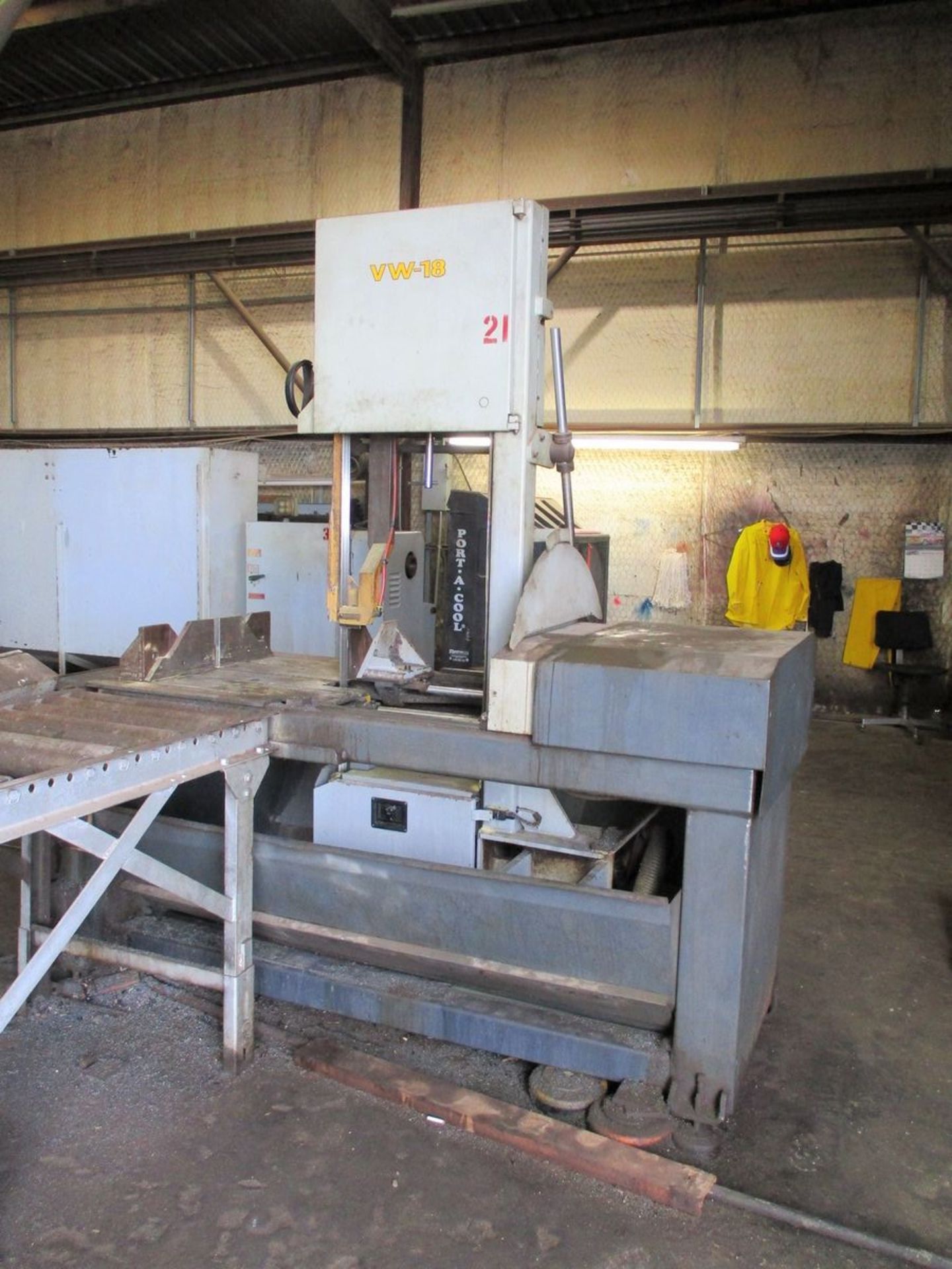 Hyd-Mech Model VW-18 18" Vertical Band Saw - Image 2 of 6