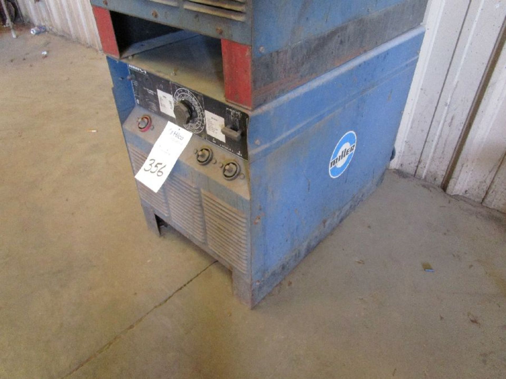 Miller Model SRH 404 DC Arc Welder - Image 3 of 3