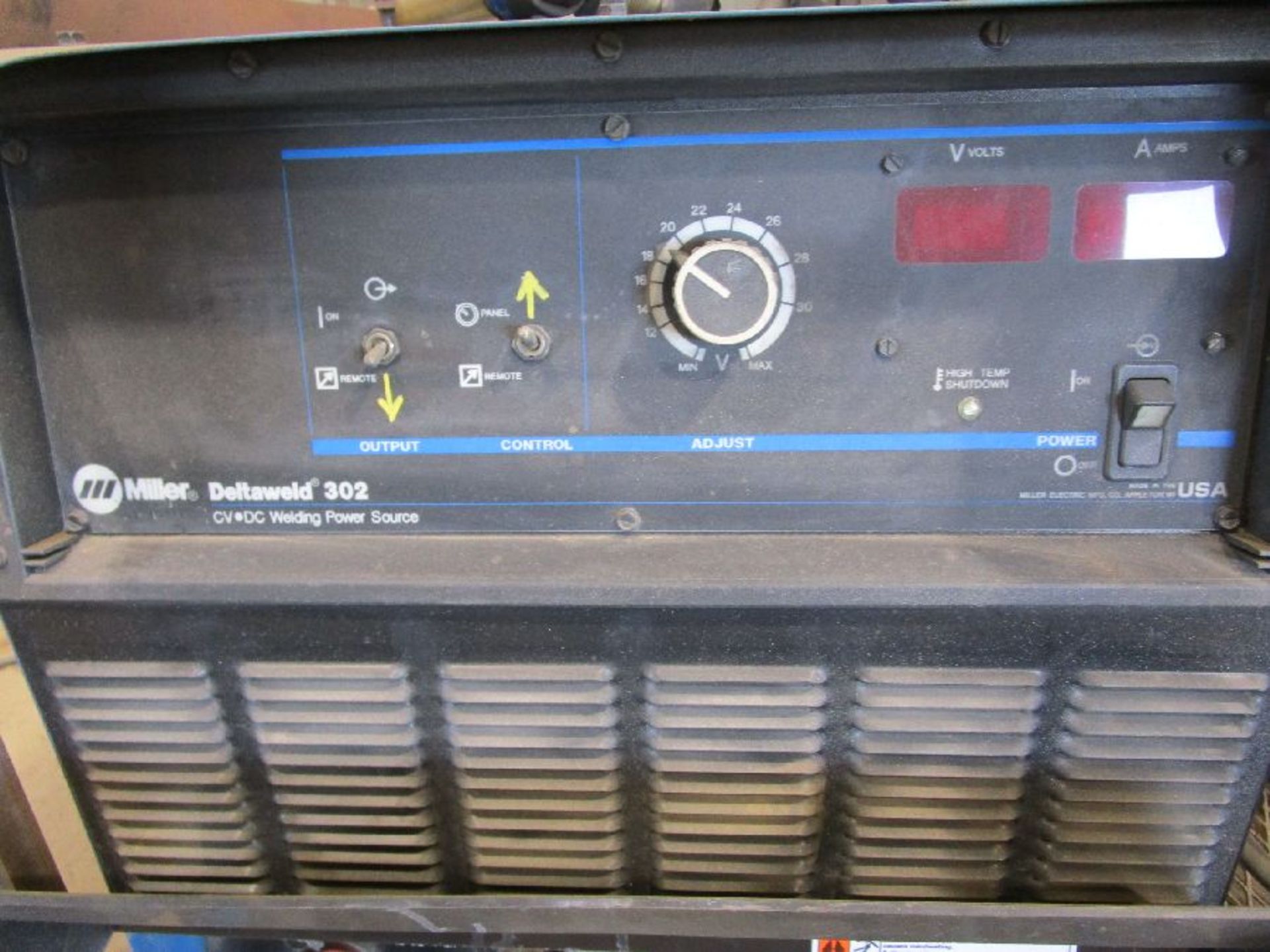 Miller Model 302 Deltaweld CV/DC Welding Power Source - Image 6 of 9