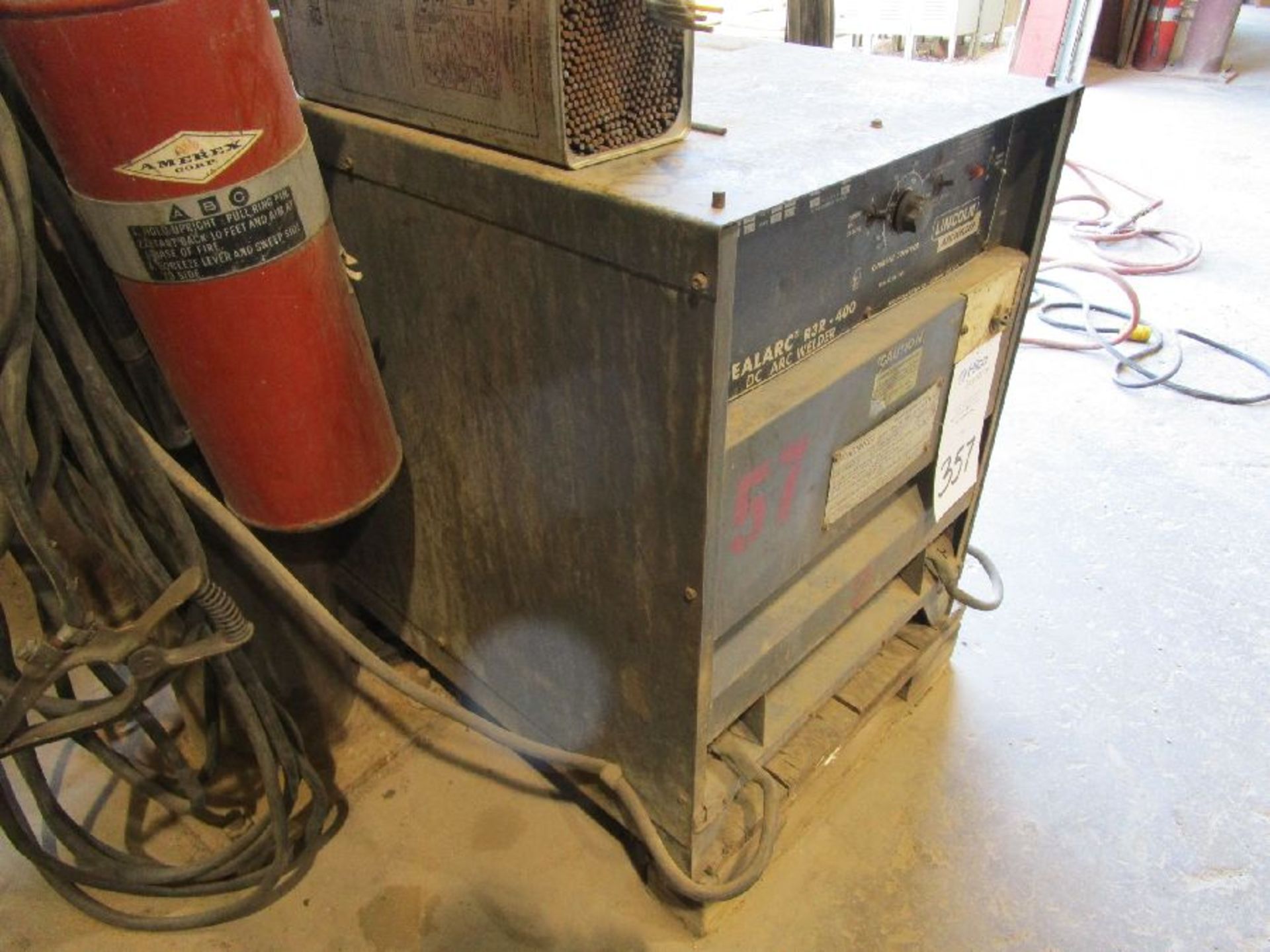 Lincoln Model R3R-400 DC Arc Welder - Image 3 of 4