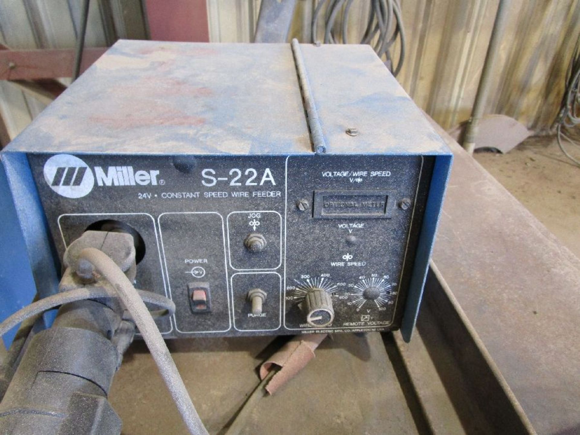 Miller Model 302 Deltaweld CV/DC Welding Power Source - Image 2 of 9