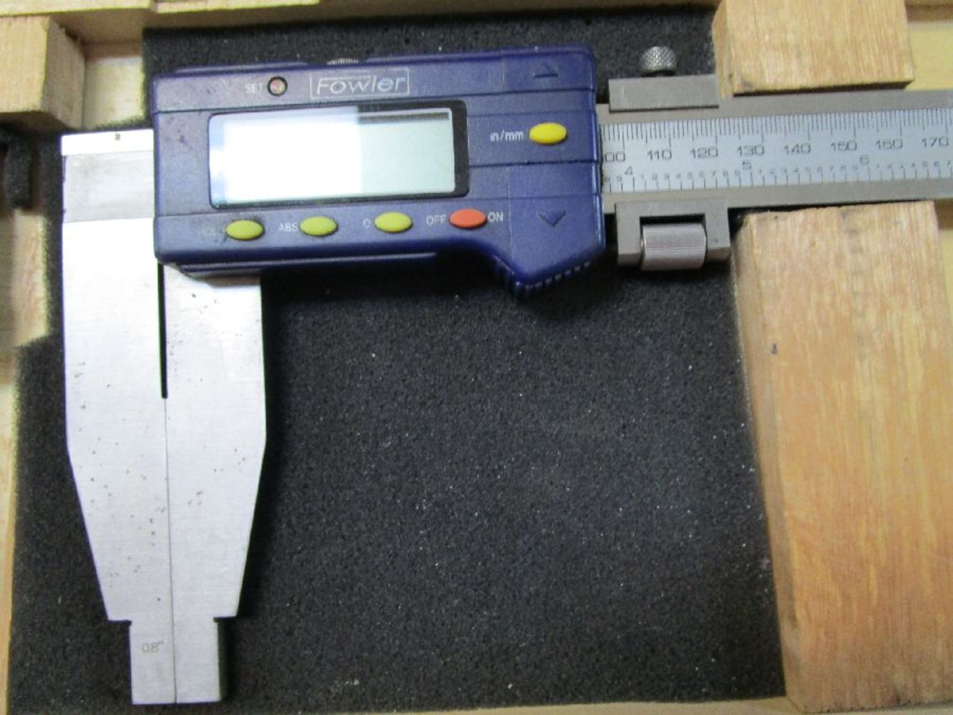 Fowler 24""/600mm Digital Vernier Caliper - Image 2 of 3