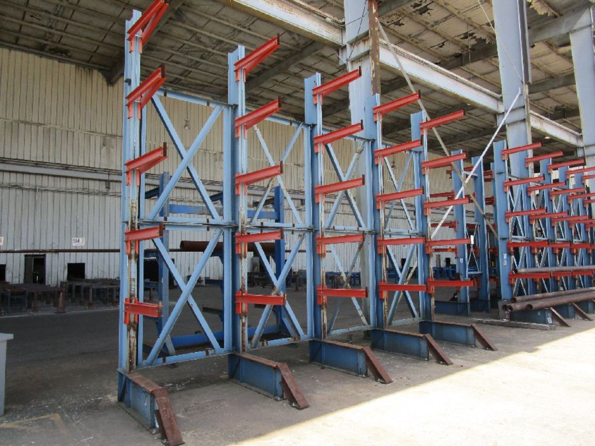 4-Tier Cantilevered Racking - Image 2 of 2