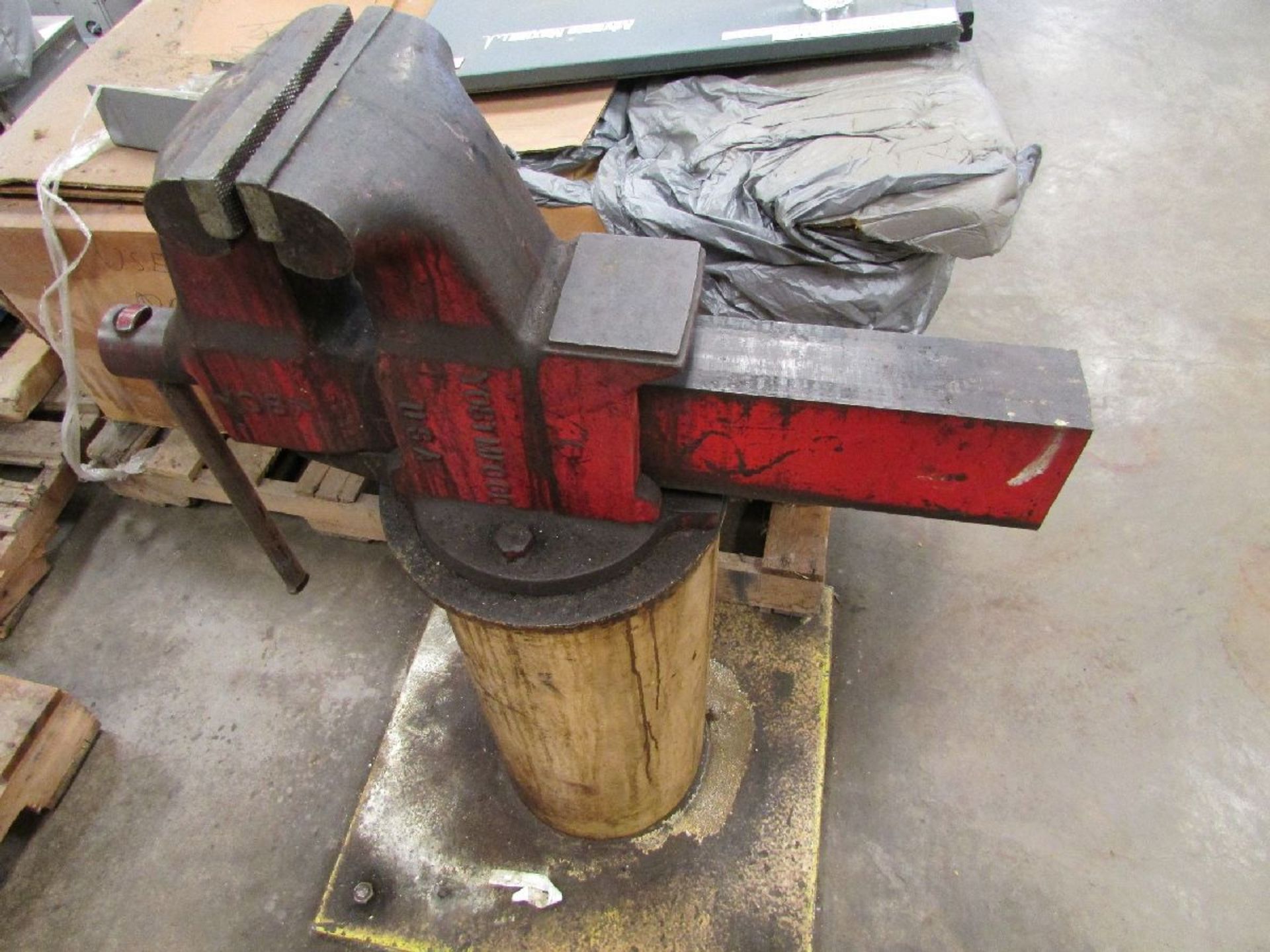 Yost 8" Benchtop Vise - Image 2 of 2