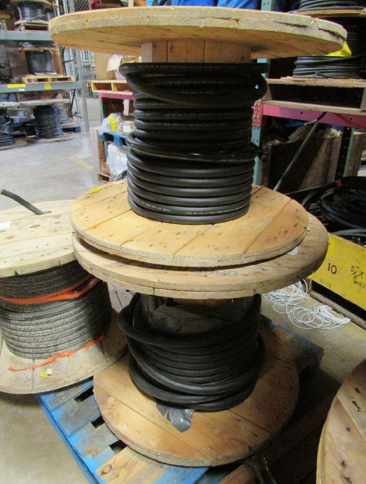 Assorted 600V Electric Cable - Image 5 of 7