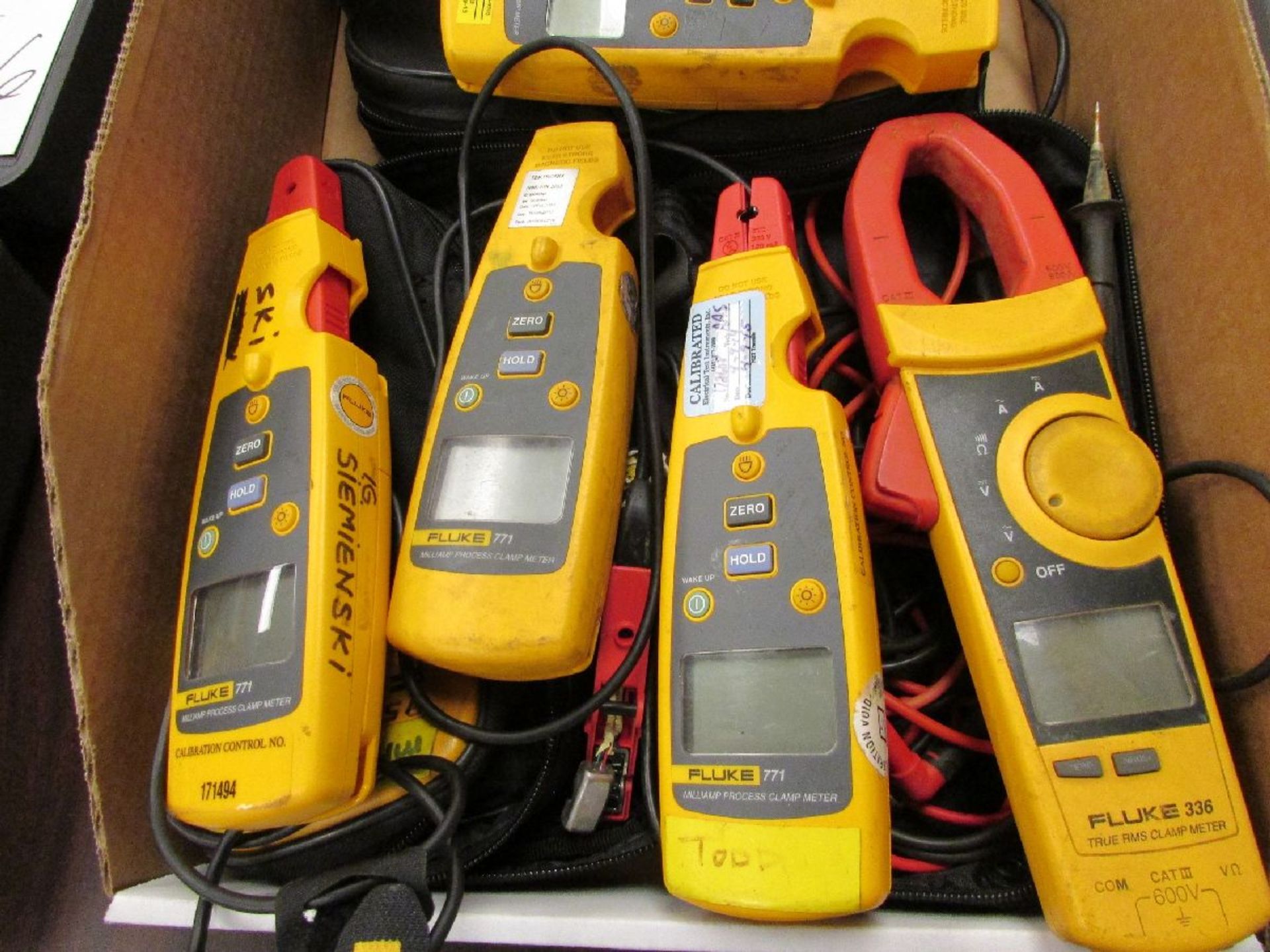 Fluke Electric Clamp Meters - Image 3 of 3