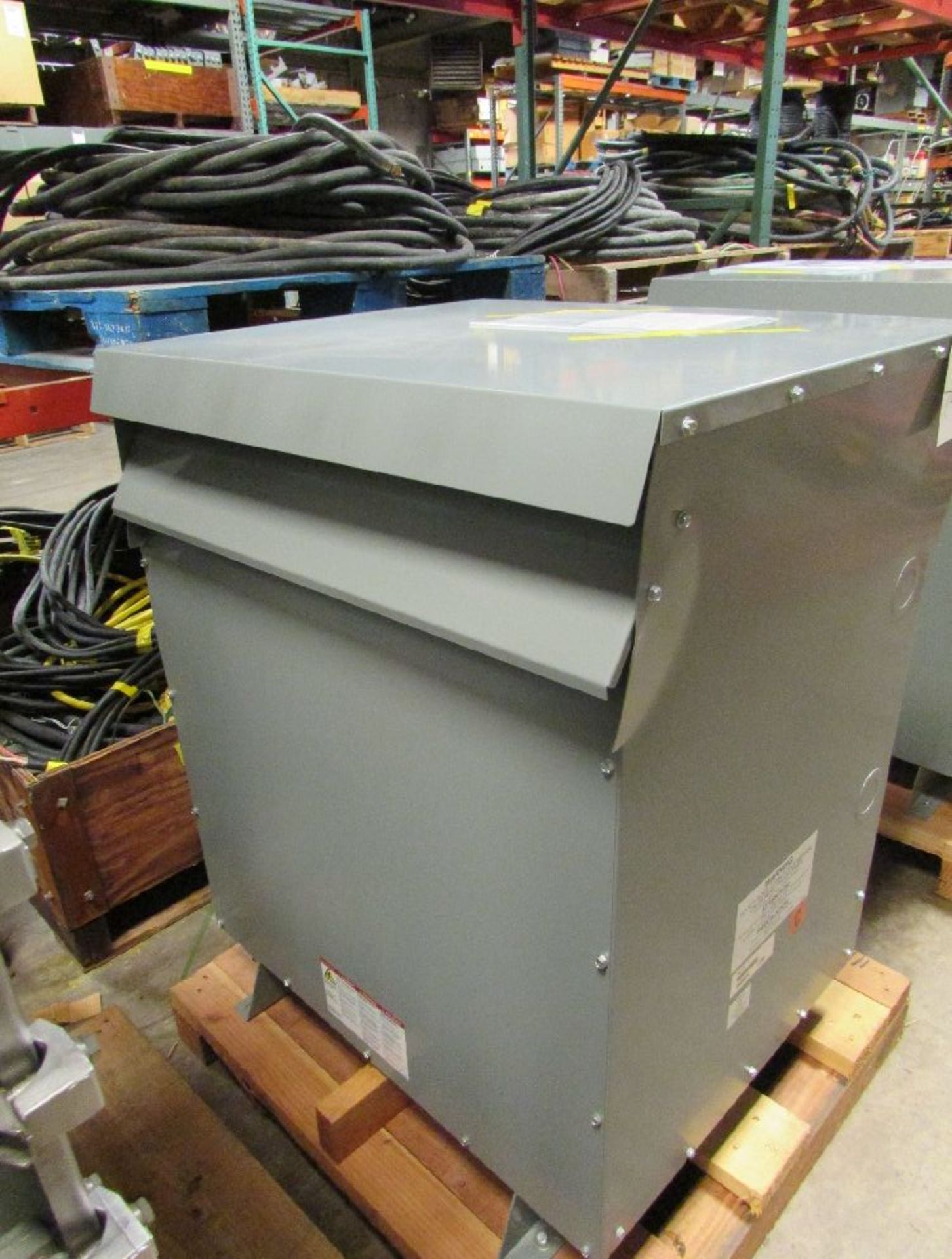 Hammond Power Solution Model XG2L0100RESAHC0 100 KVA Distribution Transformer