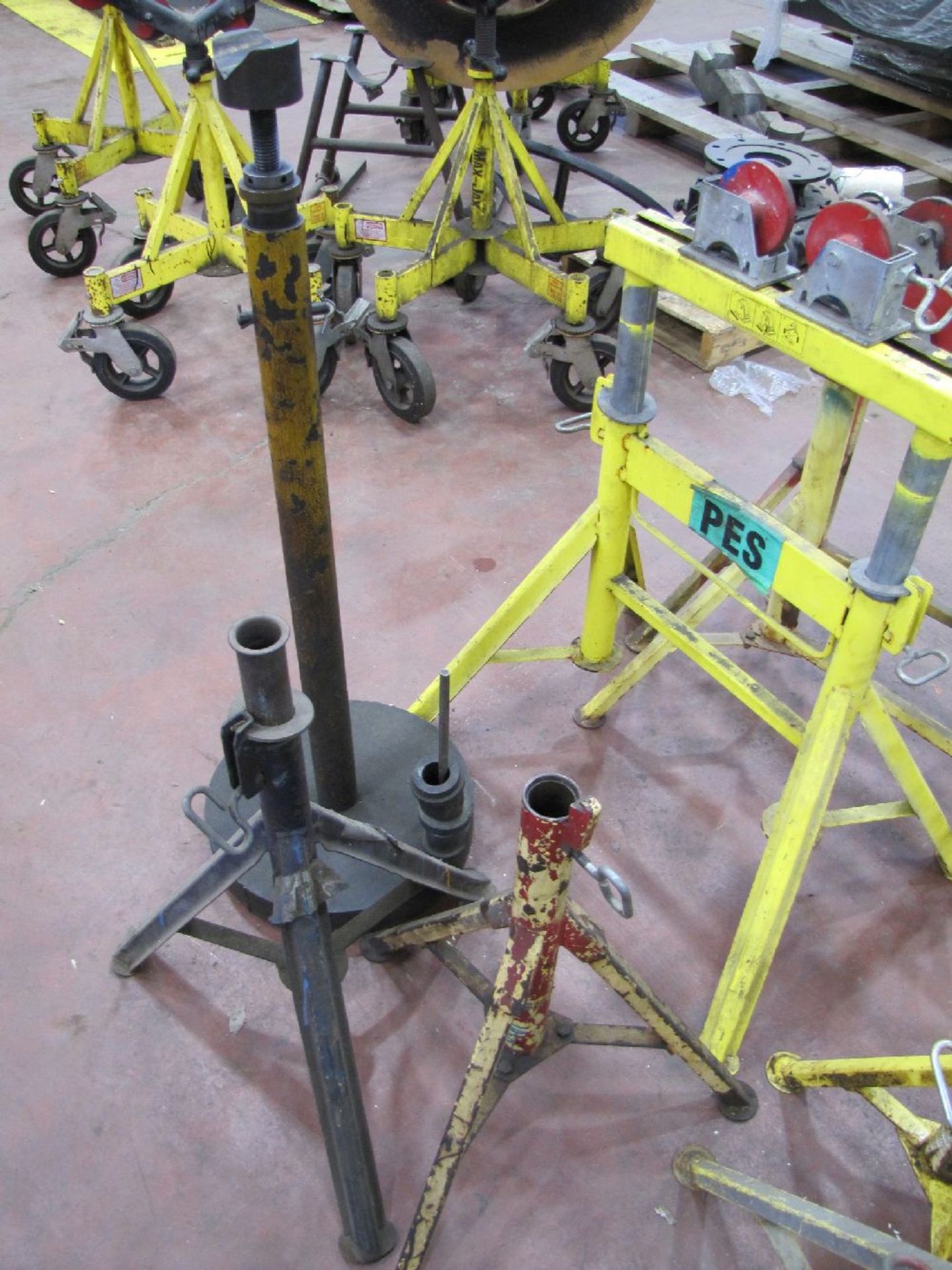 Assorted Adjustable Material Support Stands - Image 5 of 5