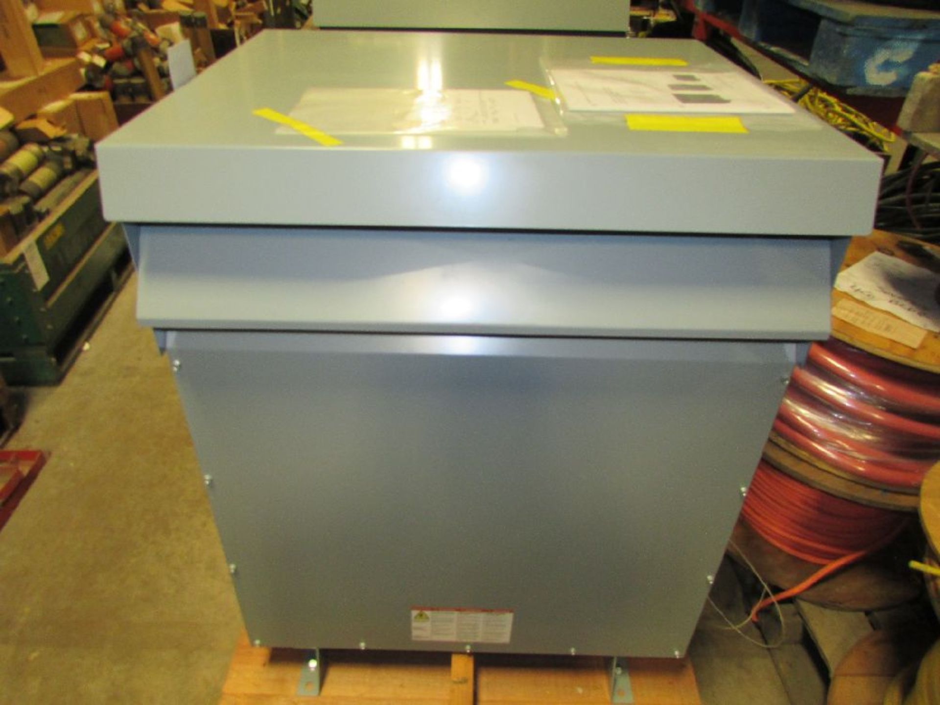 Hammond Power Solution Model XG2L0100RESAHC0 100 KVA Distribution Transformer - Image 2 of 3