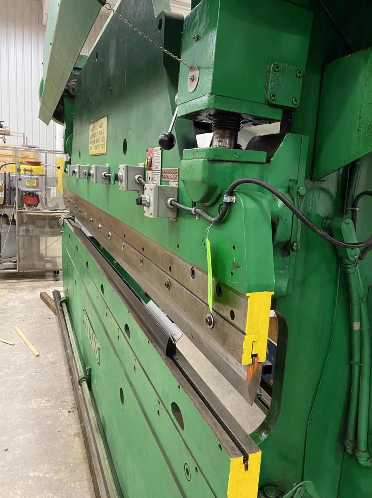 Wysong Model 110-10 110-Ton x 14' Mechanical Press Brake - Image 3 of 4