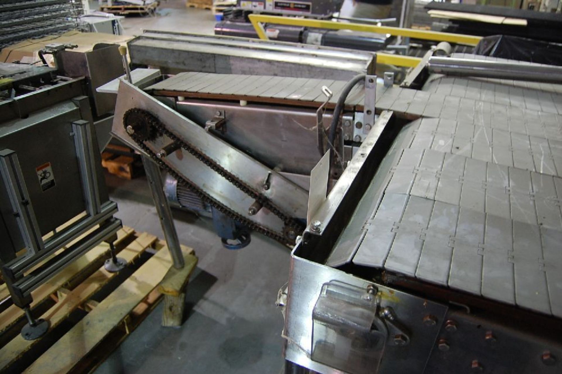 Ambec 7-Lane Bi-Directional Table Top Chain Accumulation Table - Image 4 of 4