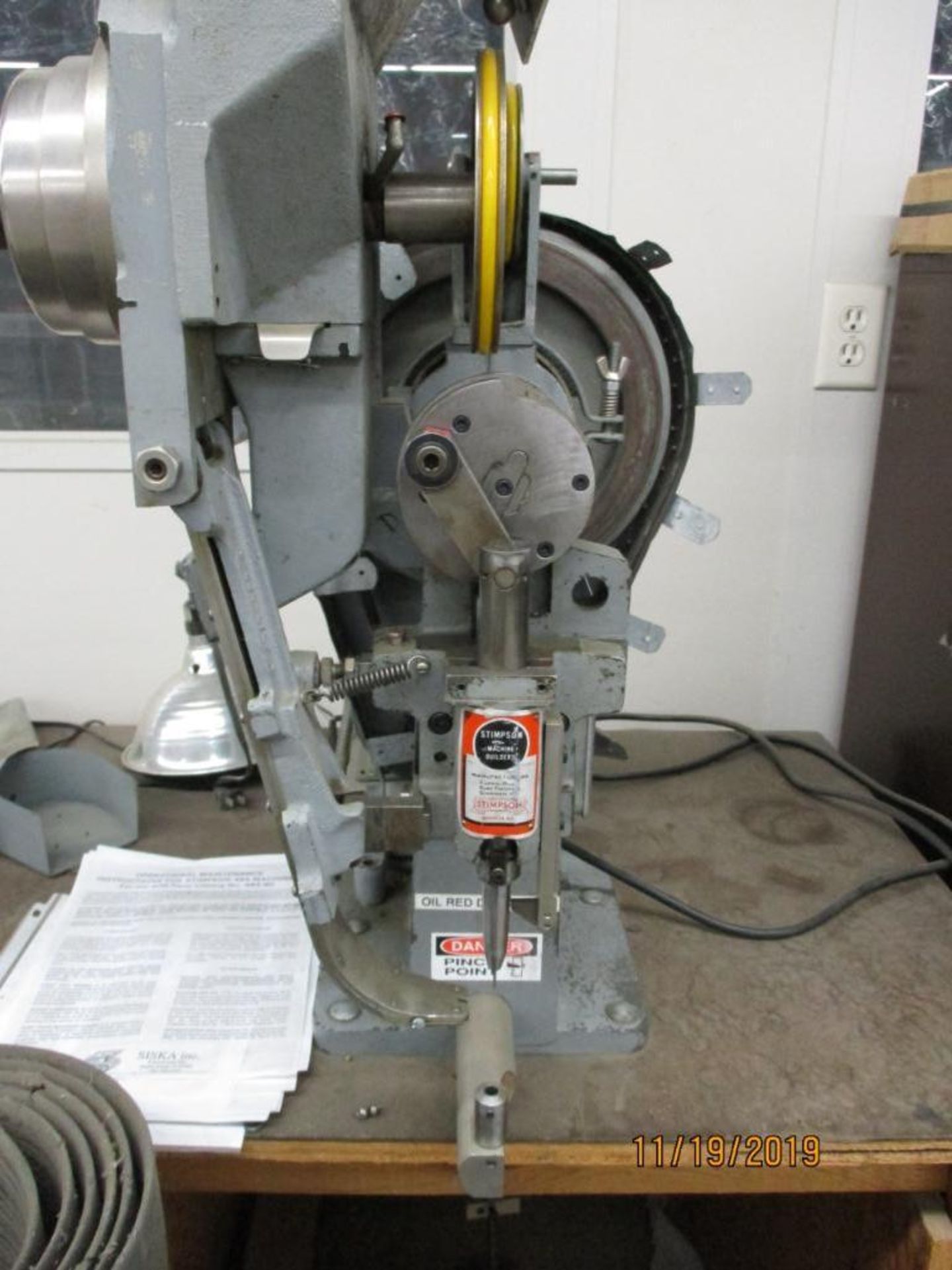 Stimpson Setting Machine For Rivets, Eyelets & Grommets M/N 484 S/N 4843760