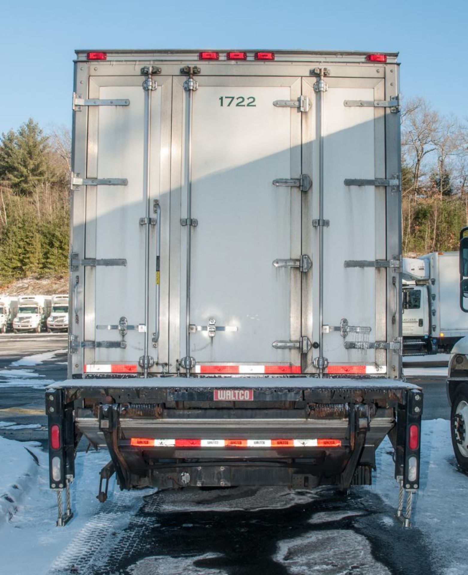 International DuraStar 4300 24' S/A Reefer Truck Vin: 1HTMMMMN7HH634246 (2017) Cummins Diesel, Allis - Image 4 of 7