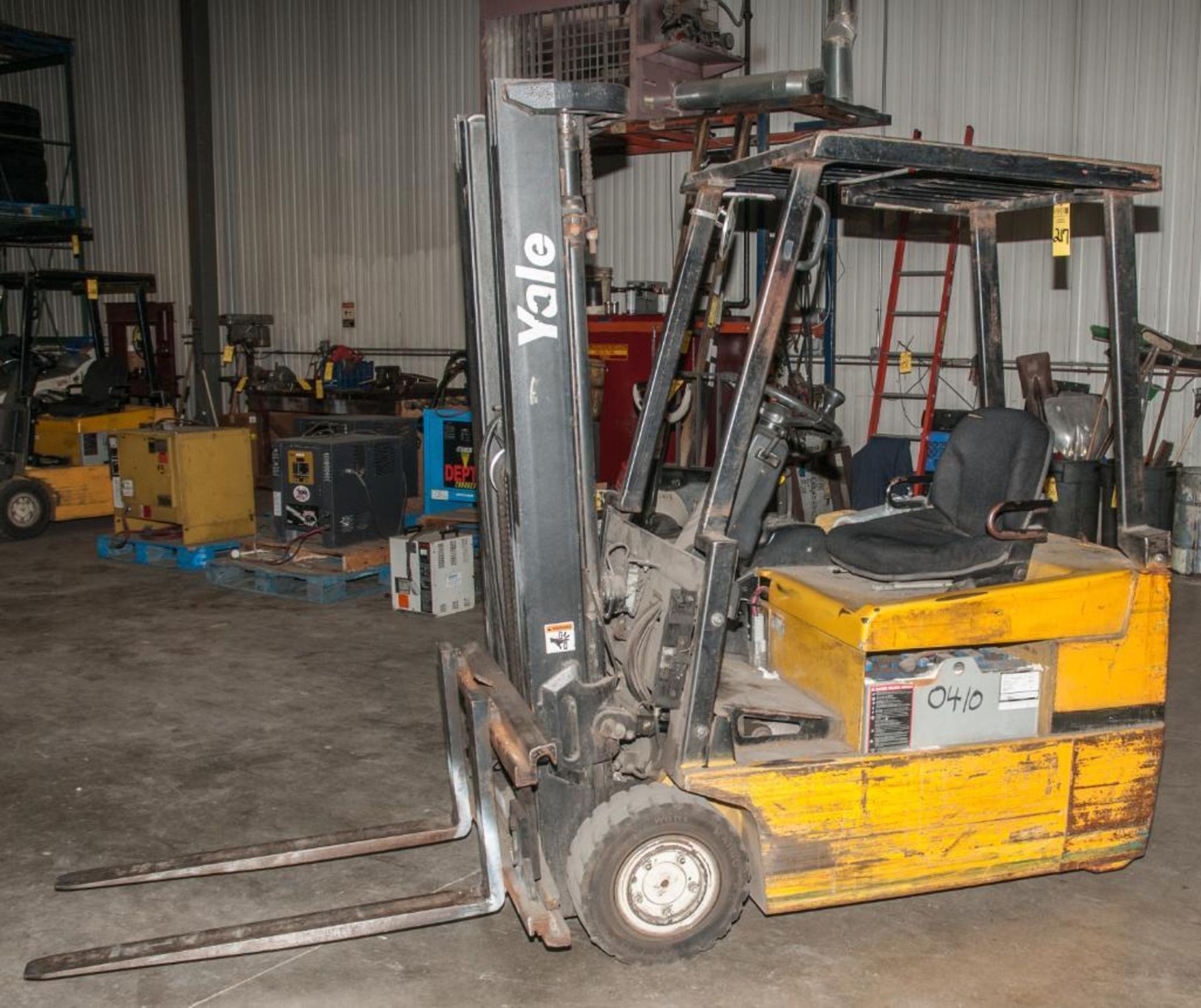 Yale Forklift, 36v, Mdl. ERP030TFN36SE082, s/n B807N03620W, 3,000 lb. Cap. 189" Reach, 42" Forks, So