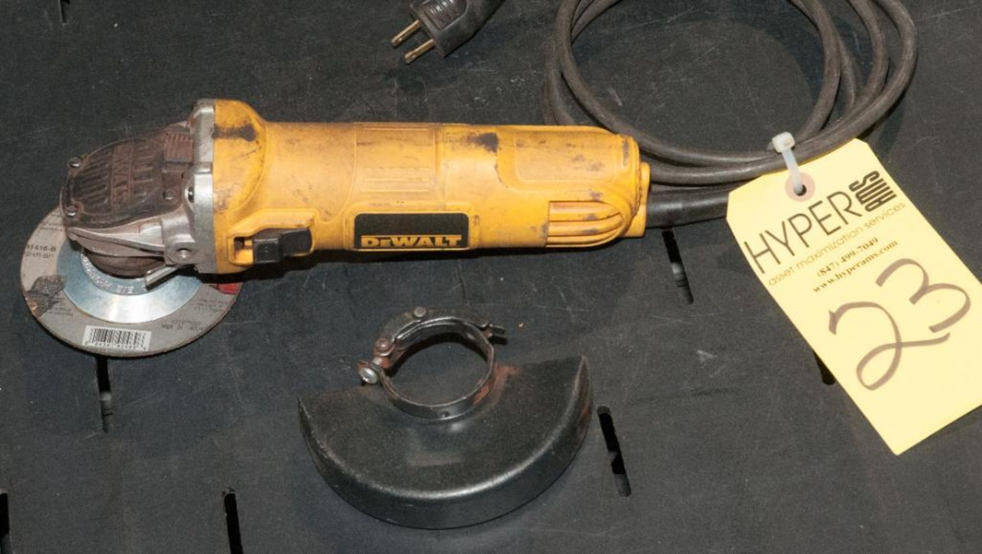 Dewalt 4 1/2" Angle Grinder Mdl. DWE4011, w/Extra Grinding Wheels - Image 2 of 3