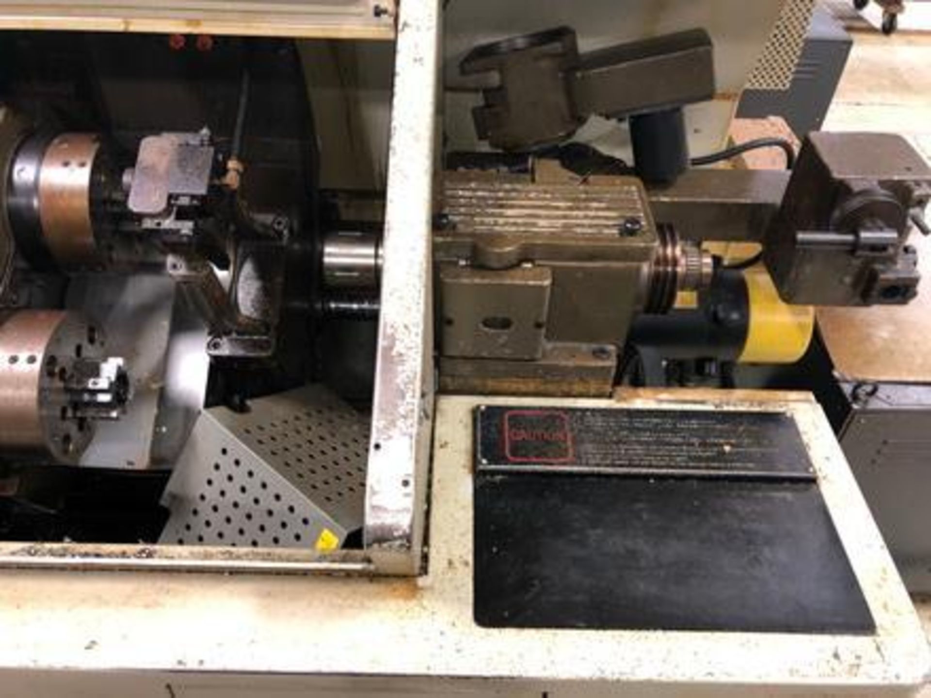 Citizen Cincom Model: G16 Swiss Type CNC Lathe S/N R-1190 Year (1985) Fanuc System 2T - Image 7 of 15