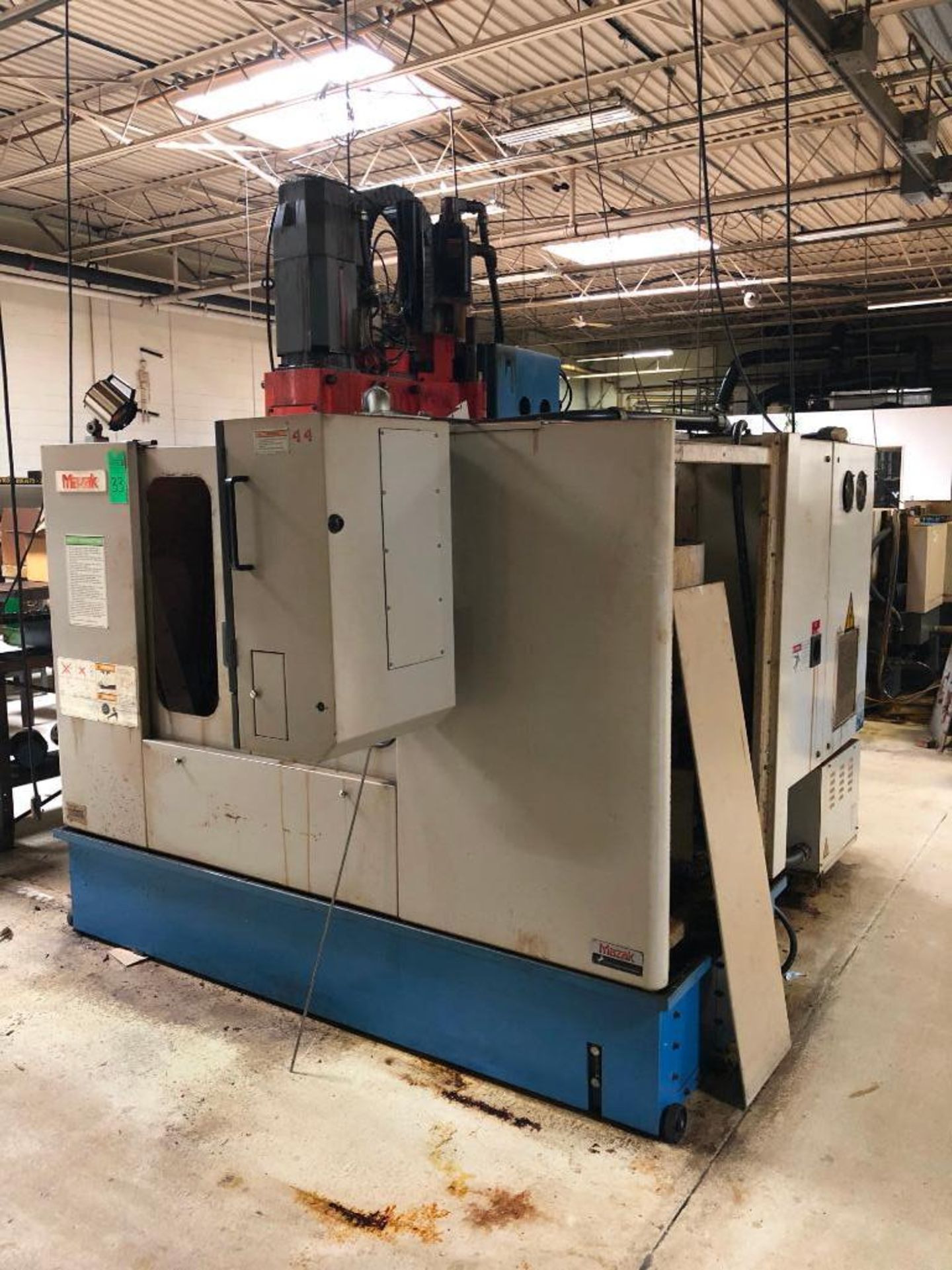 Mazak VTC-16A CNC Vertical Machining Center S/N: 111318 (1994) 24-Position ATC, Mazatrol M32B CNC - Image 3 of 25