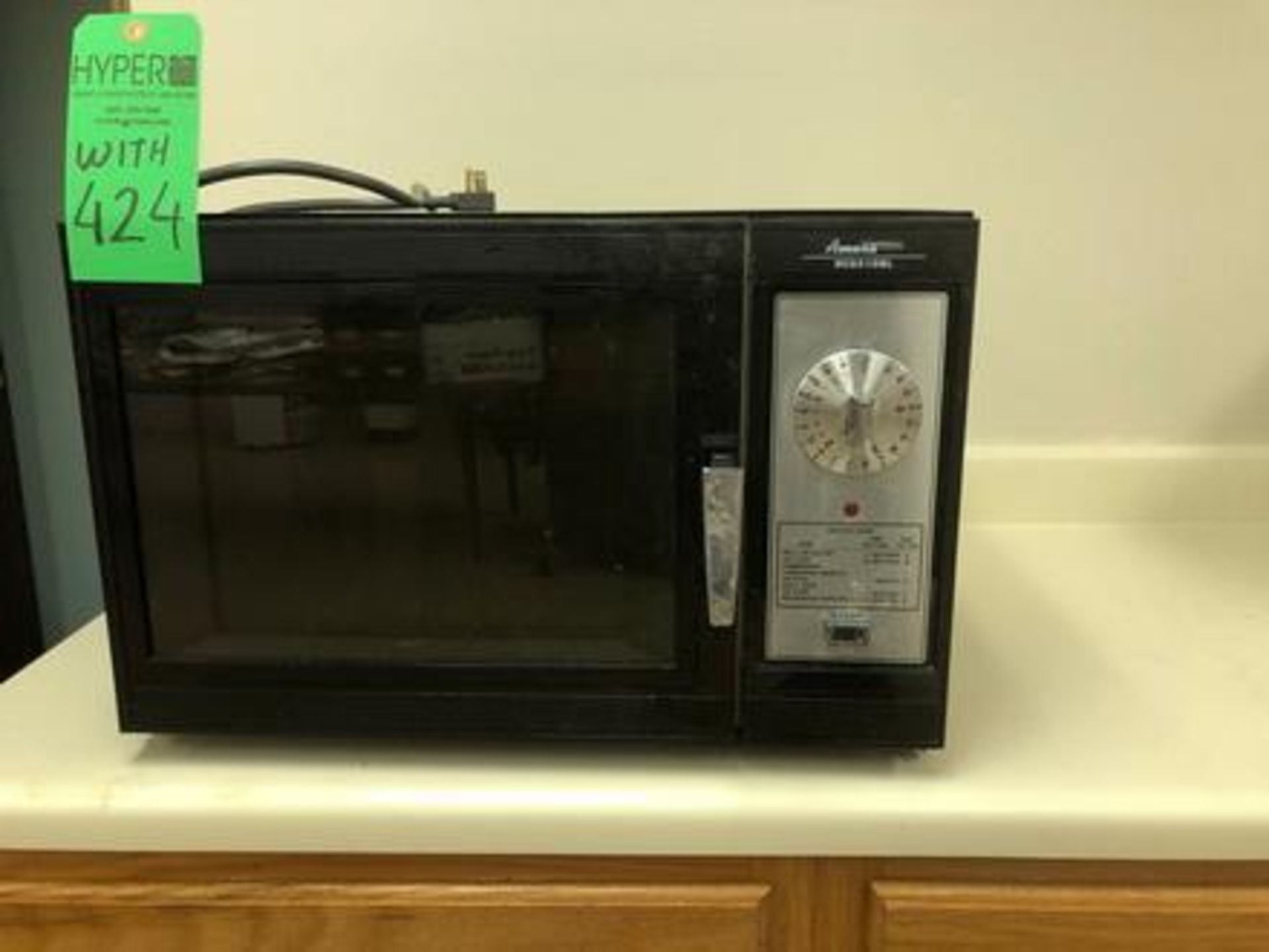 Kitchen appliances to include Refrigerator size 19.2 cu. ft. and Amana Model RCS8108L Microwave - Image 5 of 7