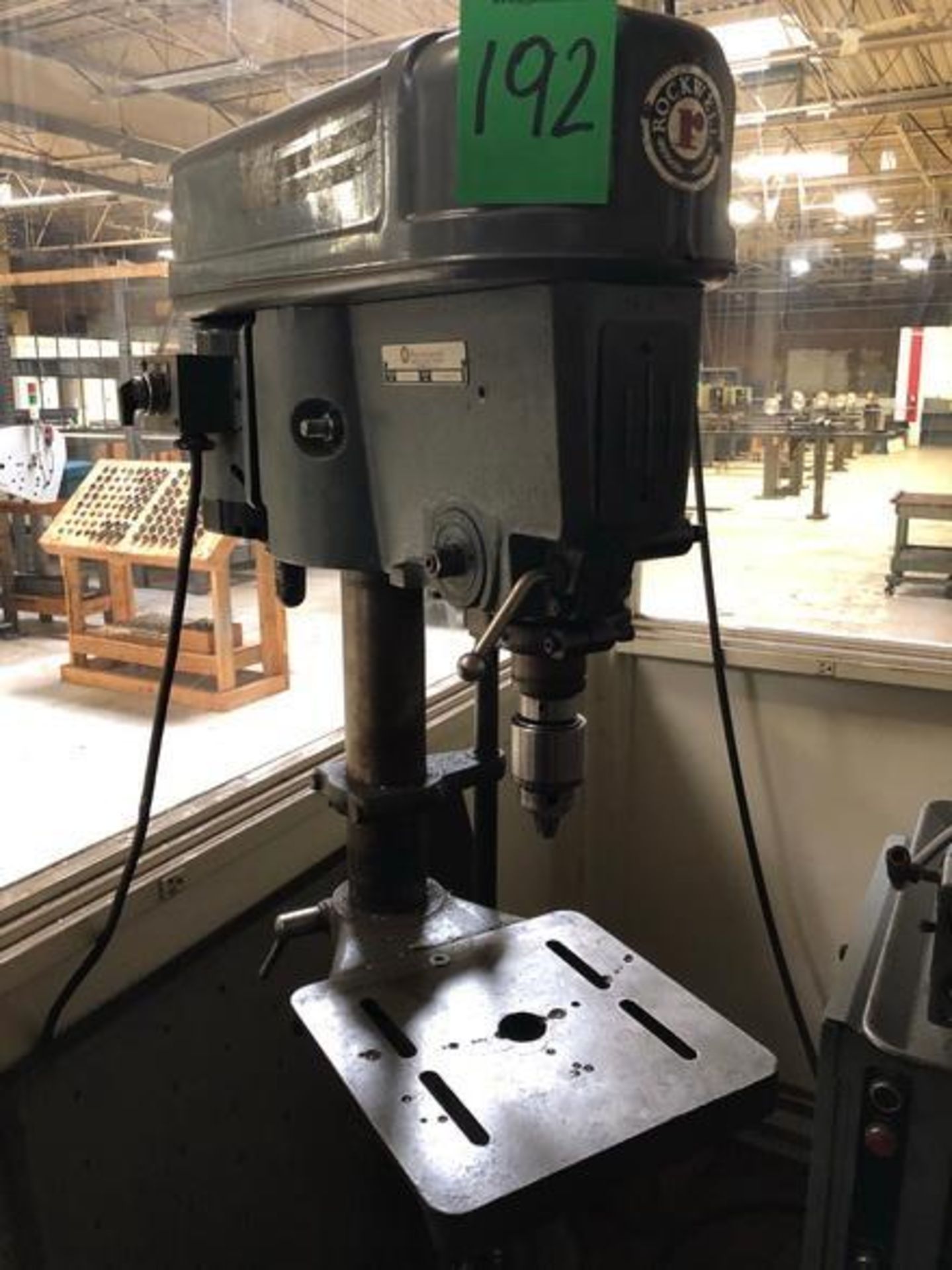 Delta Rockwell Model: 15-017 Drill Press Adjustable table size 10" 1/2 x 10" , Motor model: 62-610 p - Image 4 of 5