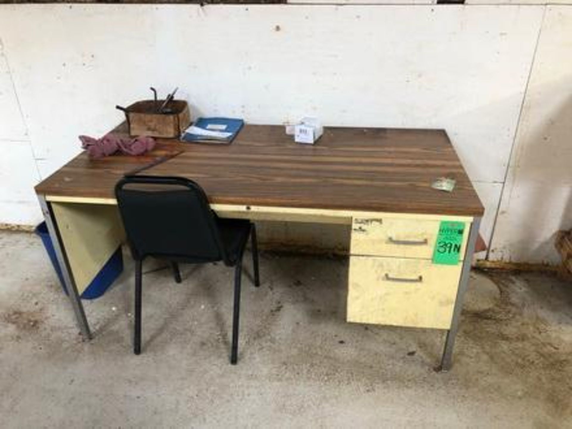 2 Drawer wood top metal base office desk size: 60"x 39" 29"