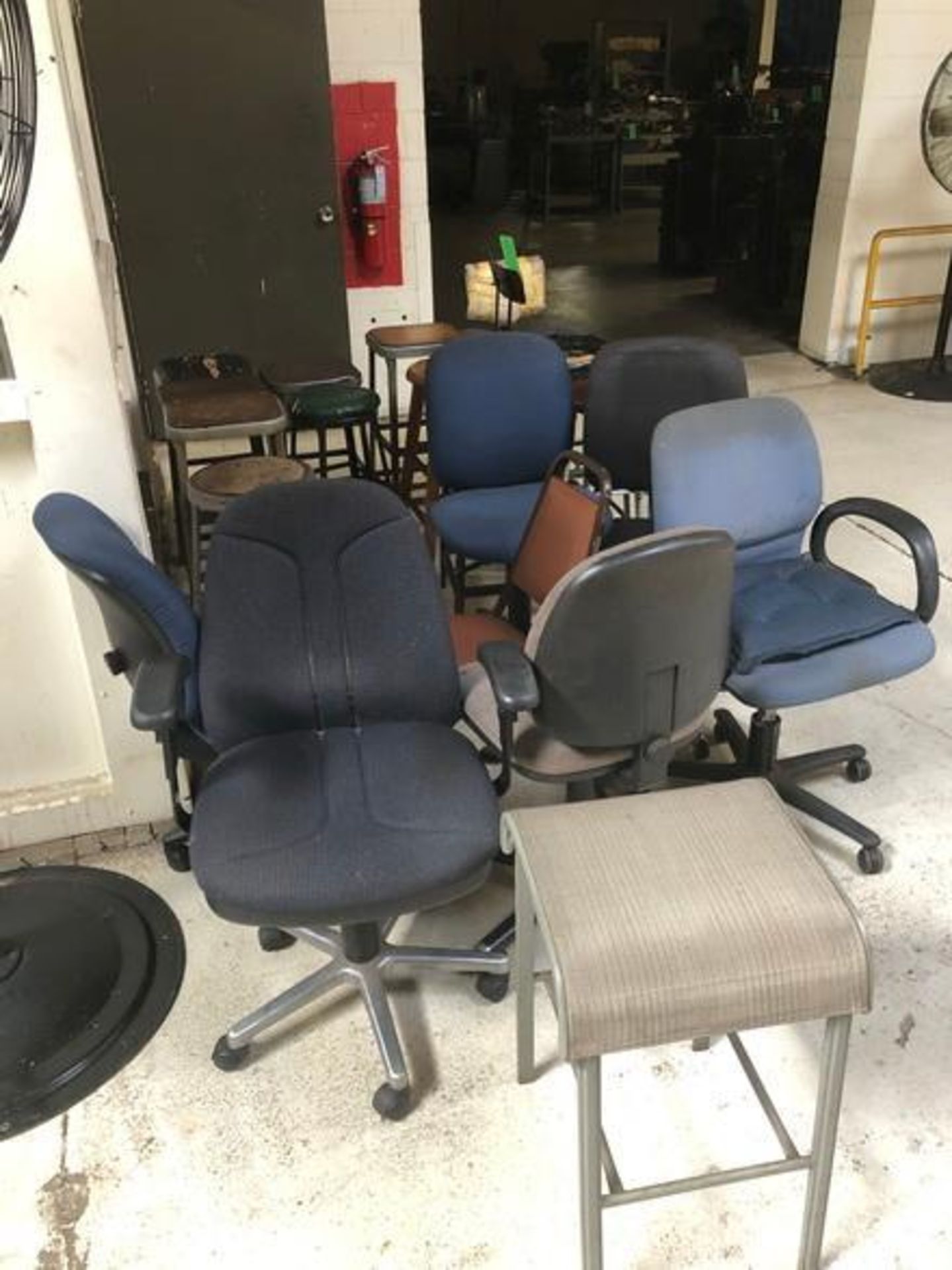 Assorted metal & wood shop stools - Image 3 of 3