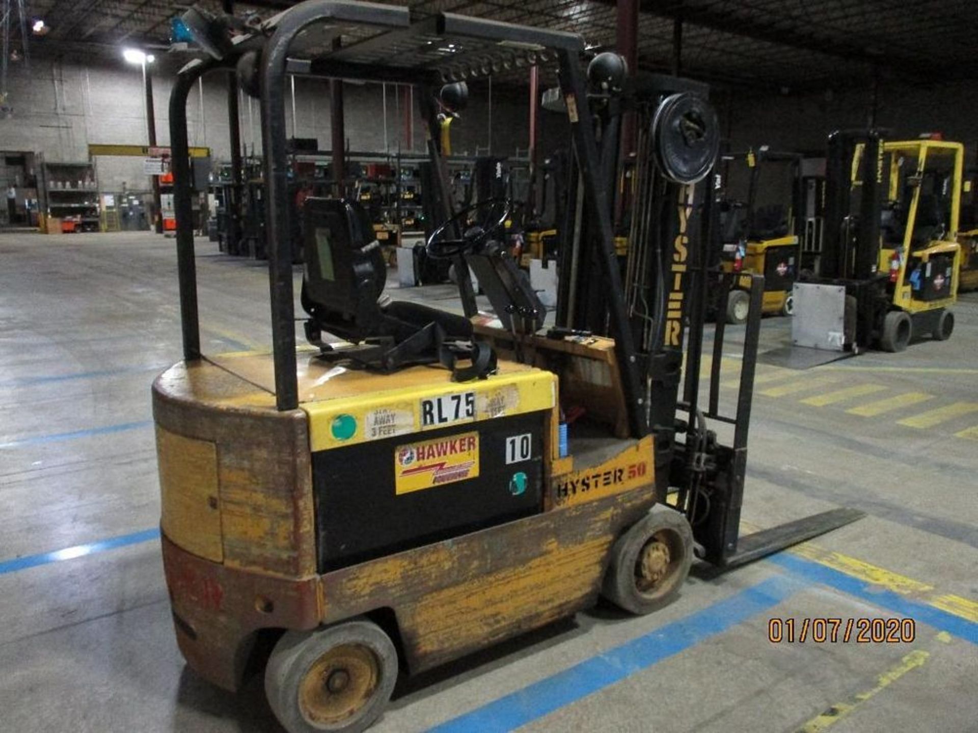 Hyster Electric Forklift (RL75) Double Mast, Side Shift, Auto Adjust 47" Forks, Approx. Height Reach - Image 3 of 7