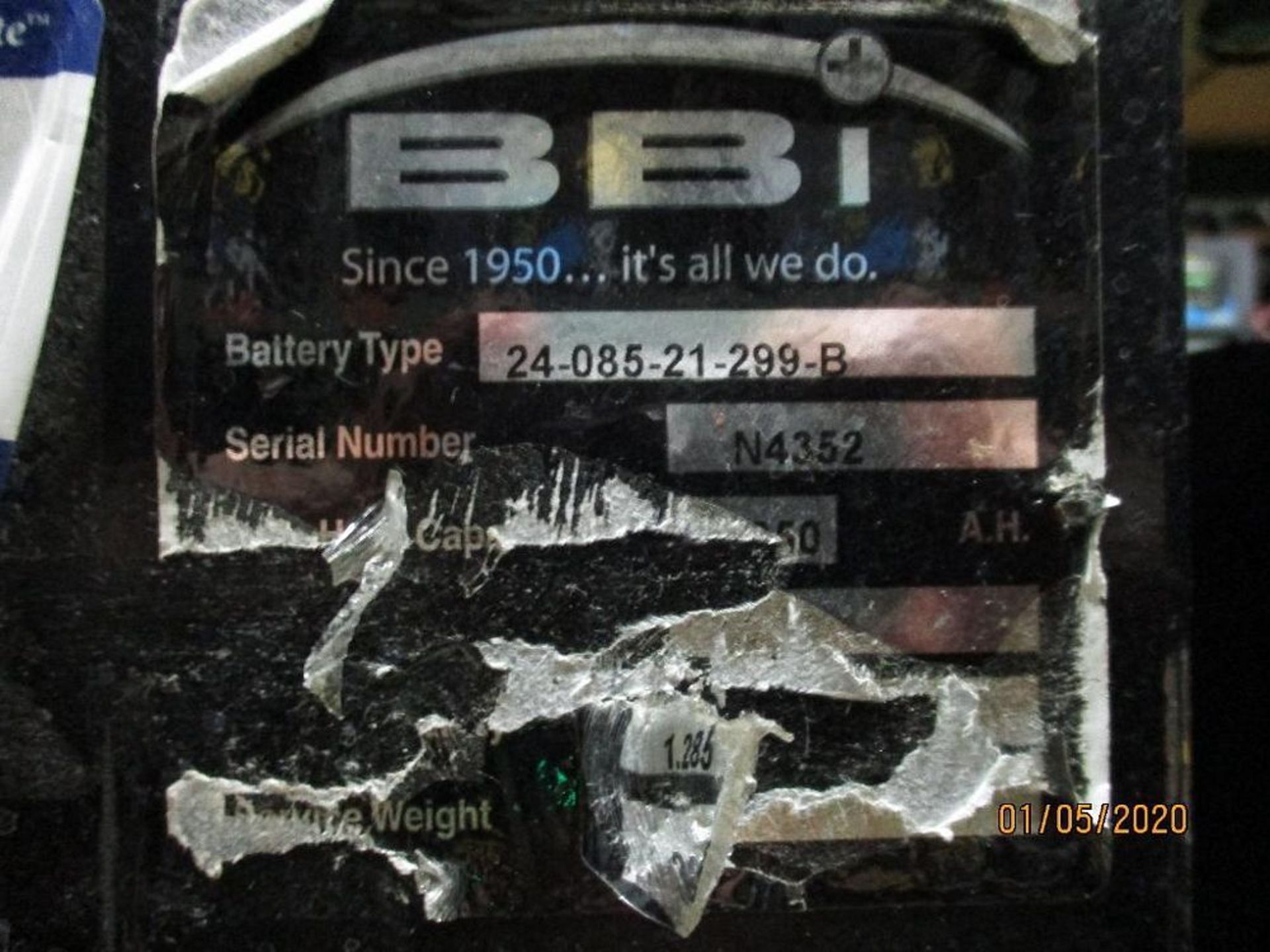 B.B.I. Forklift battery (15) 850 Amp Hours, 48v, Type No. 24-084-21-299-B - Image 2 of 2
