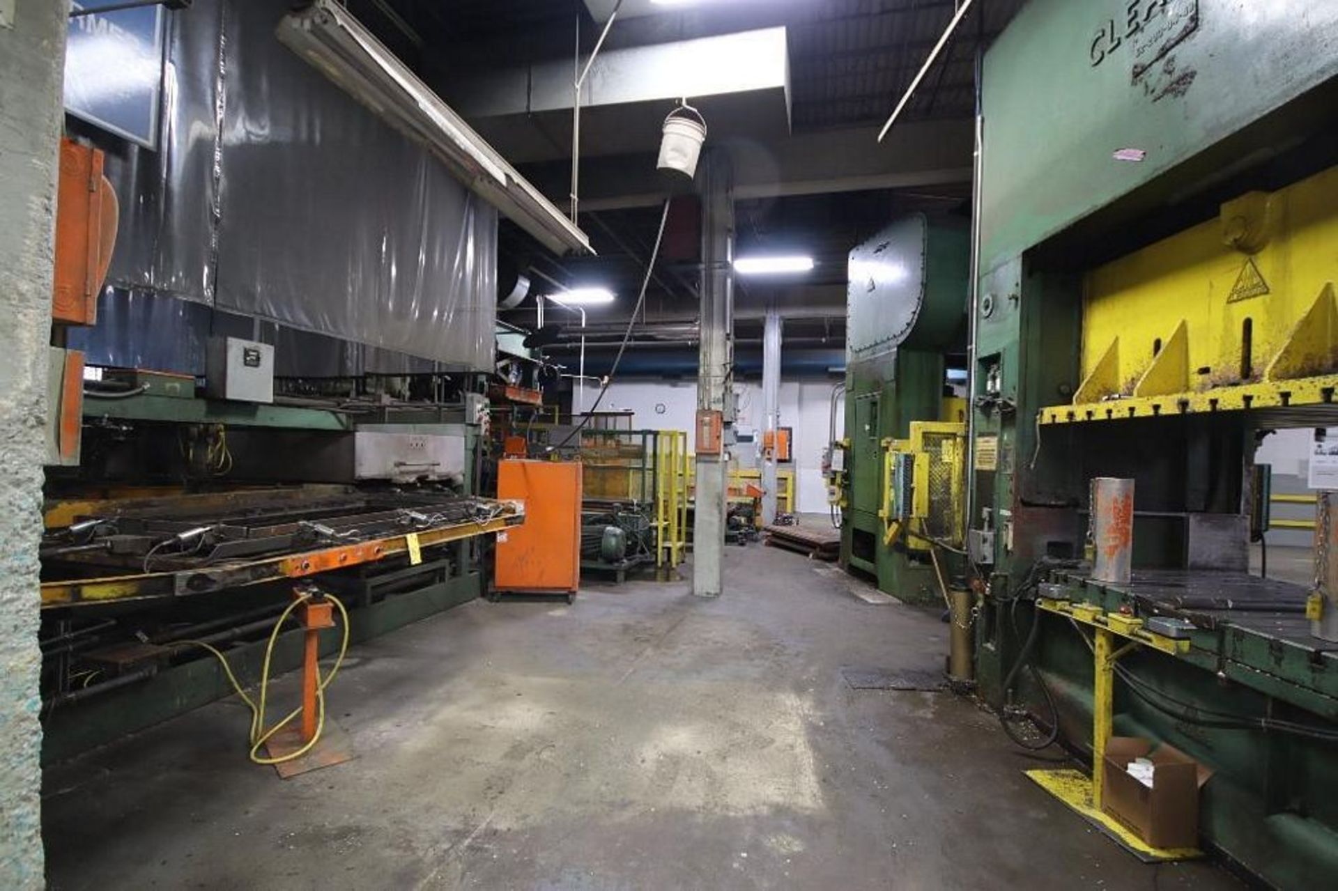 Clearing Press & Vacuum Form Line Consisting of Lots 342-343 *Subject to Piece Meal