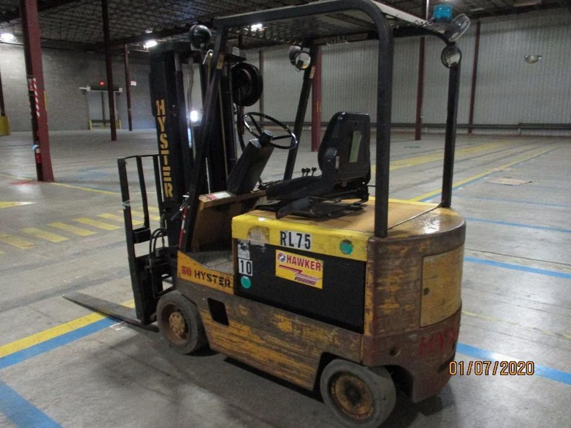 Hyster Electric Forklift (RL75) Double Mast, Side Shift, Auto Adjust 47" Forks, Approx. Height Reach - Image 4 of 7