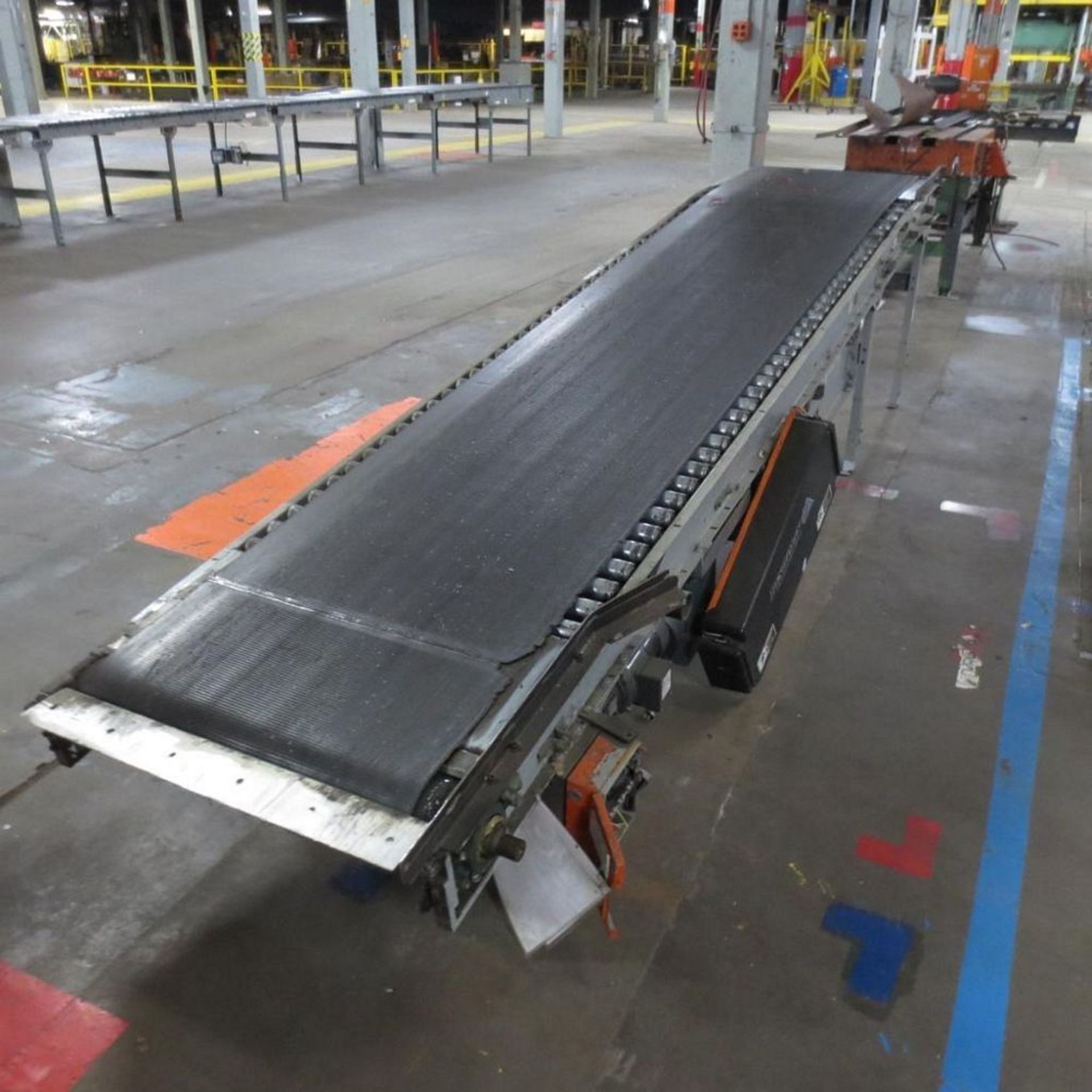 Belt Conveyor Turn, Roller Conveyor, Belt Conveyor, Transfer Conveyors, Gear Box and Motor and Table - Image 5 of 9