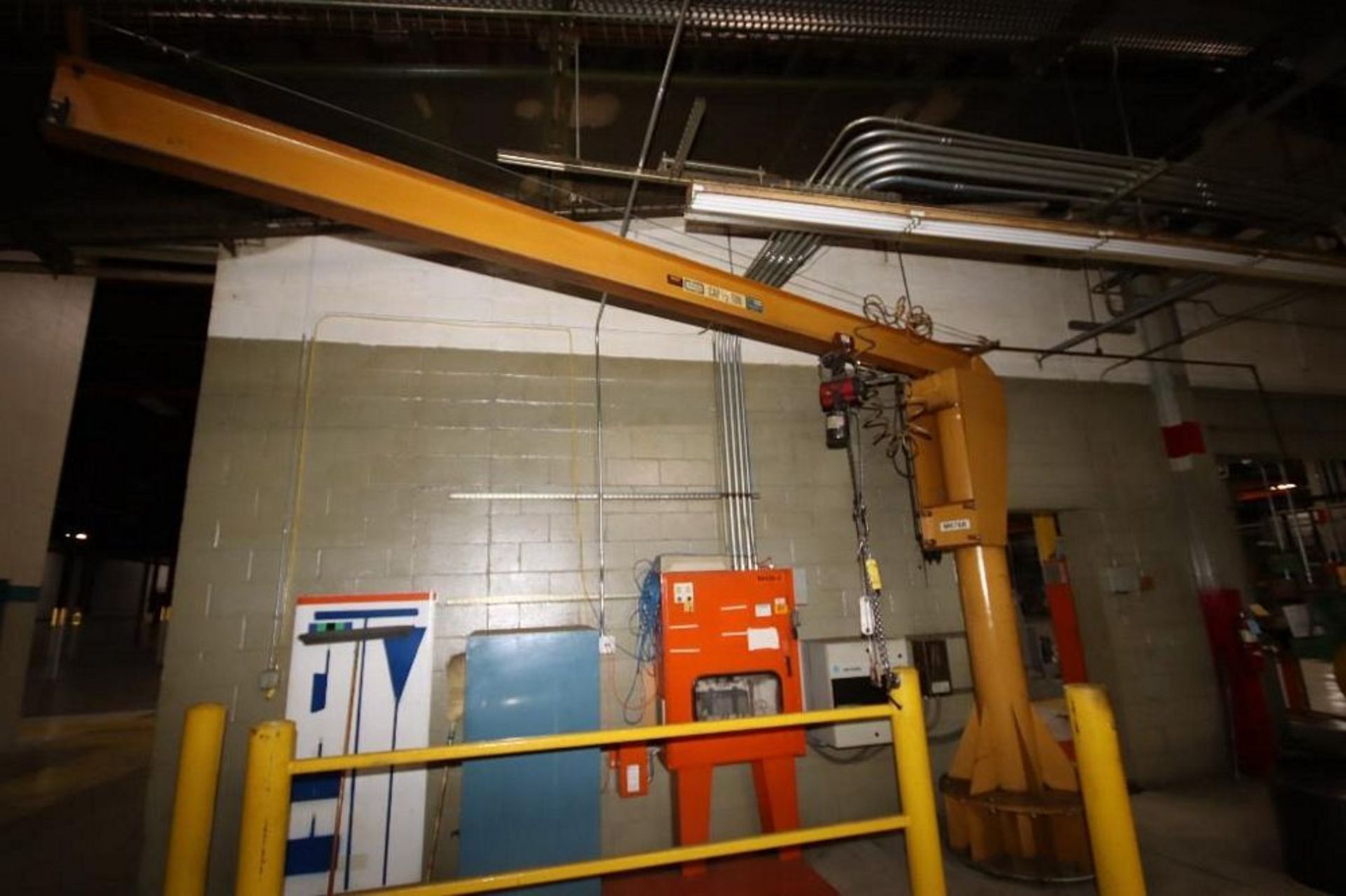 360 Jib with 1/2 Ton Air Hoist (Used with 264)