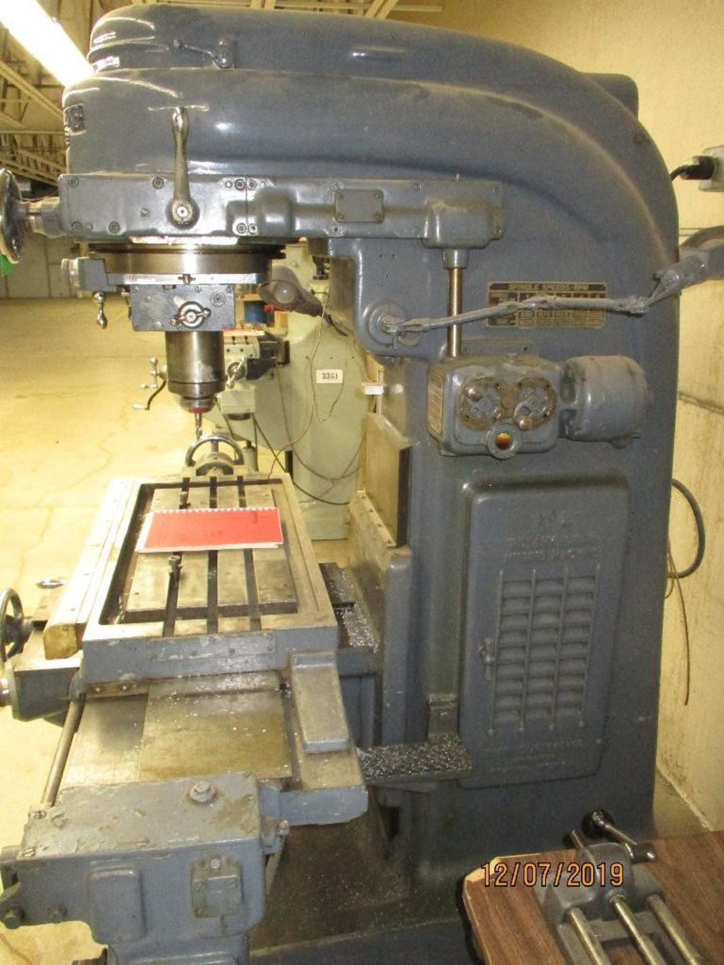 Kearney And Trecker Rotary Head Milling Machine, X,Y,Z Axis Controls, 3' x 16" T-Slot Power Feed Bed - Image 7 of 8