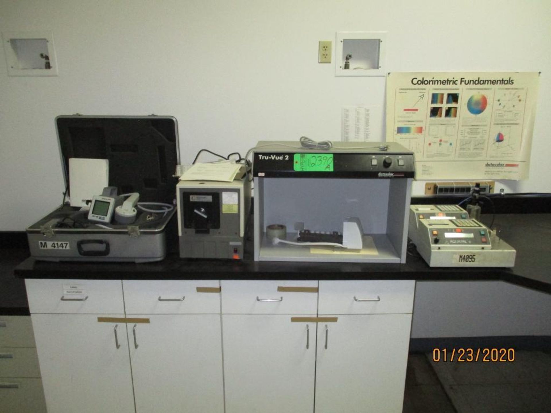 Data color International Teaser, Macbeth Spectrophotmeter, Tru-Vele2 UV Light, (2) Aquapal 3 Moister - Image 5 of 5