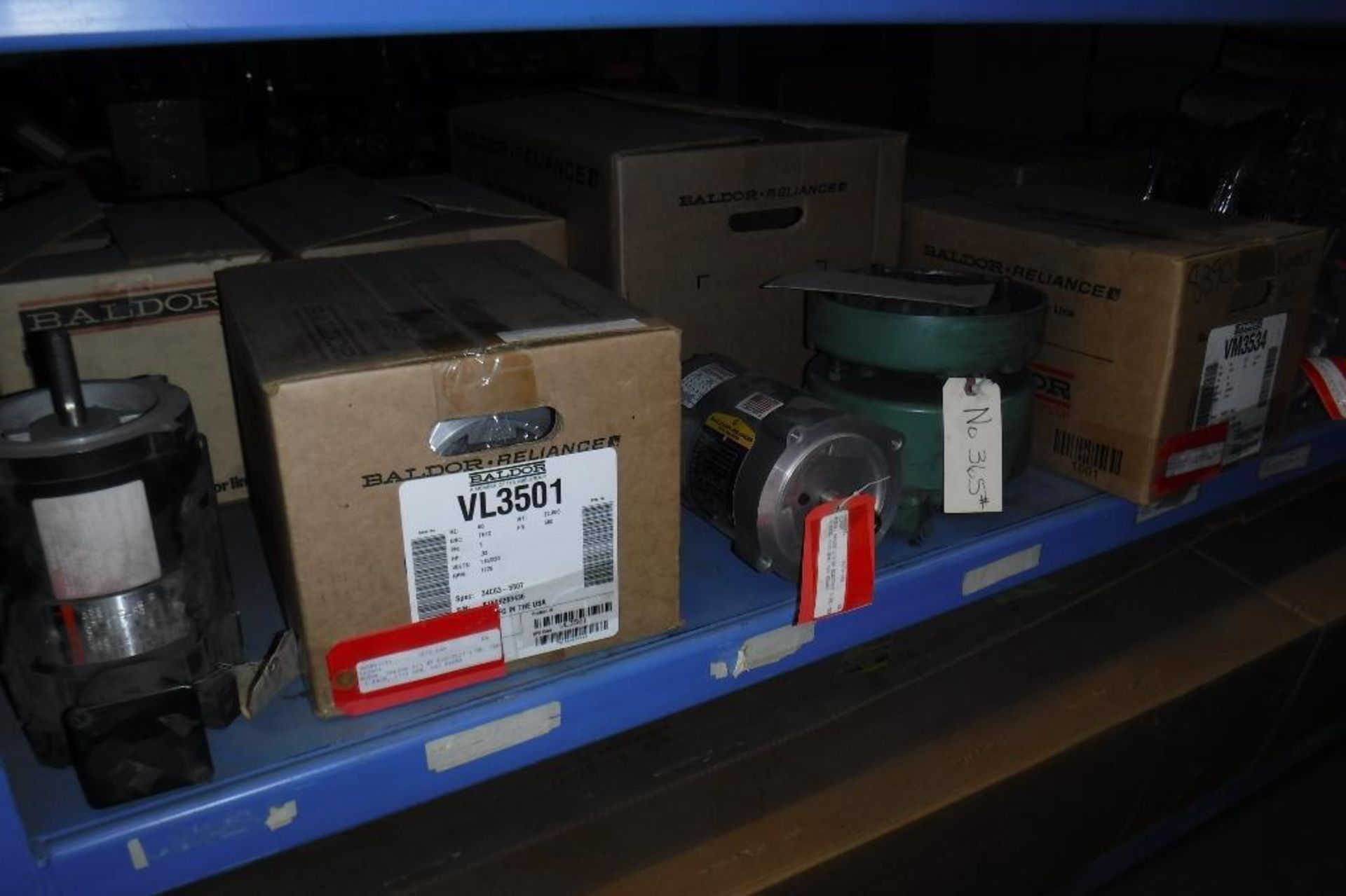 Contents of Rack 507S-Motors, Containers, Etc., MUST REMOVE BY 2/14/20-MUST BE REMOVED IN THE ENTIRI - Image 9 of 27