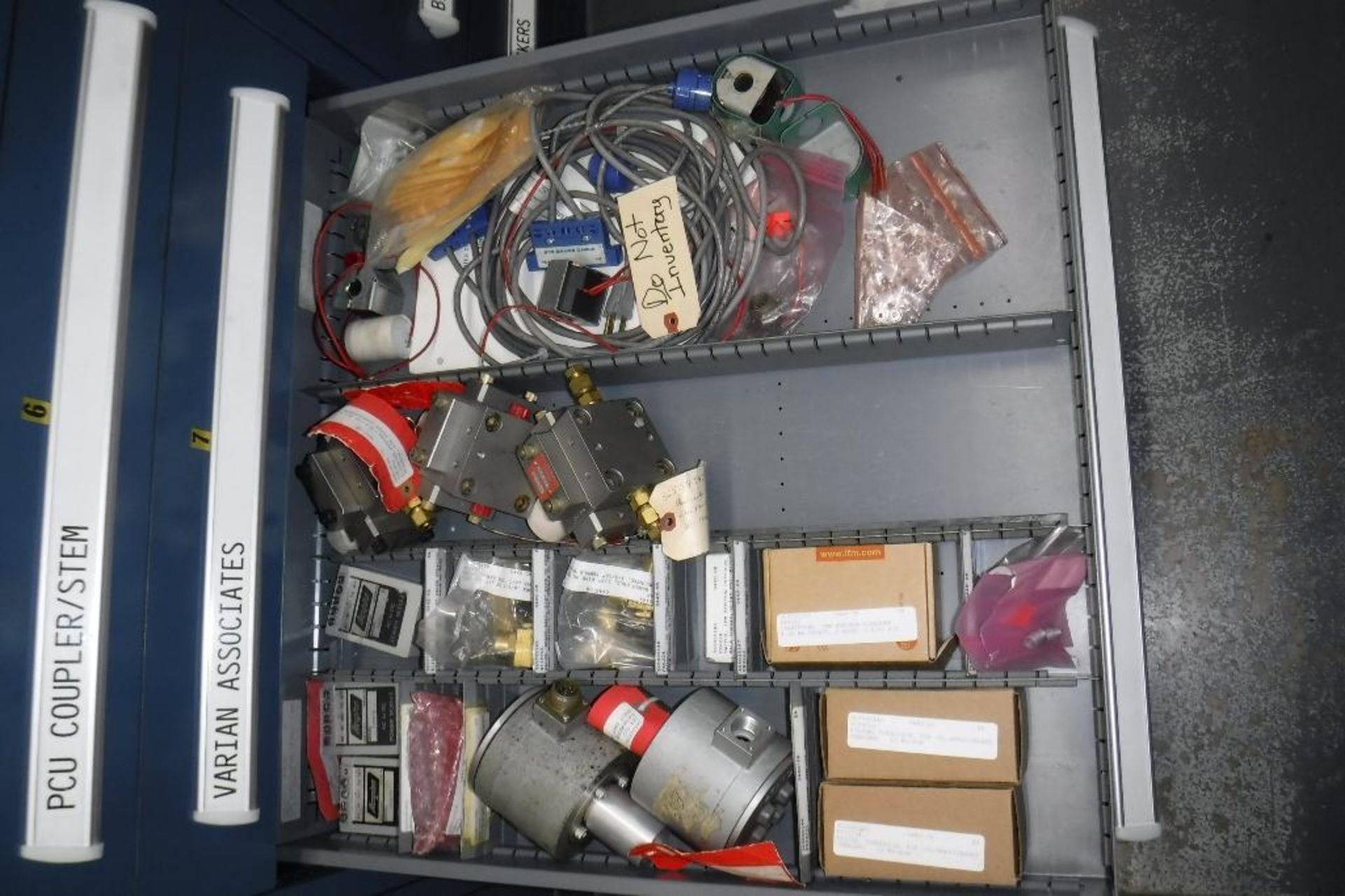 10-Drawer Vidmar Cabinet with Contents-Swage Locks, Loc-Line, Charger, Filterdyne, PCU Coupler, Vari - Image 4 of 15