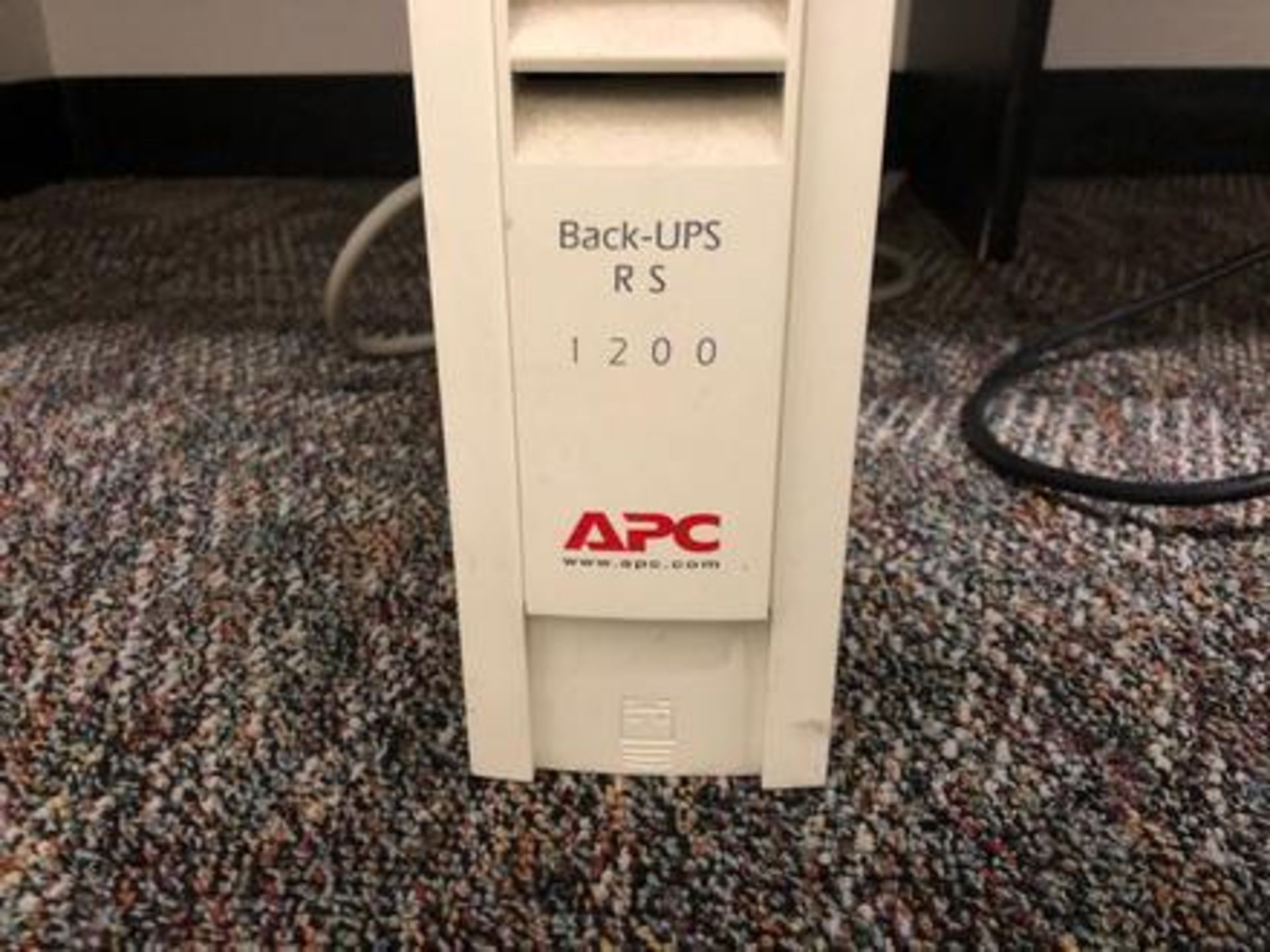 APC RS1200 Battery Back-UPS - Image 2 of 3