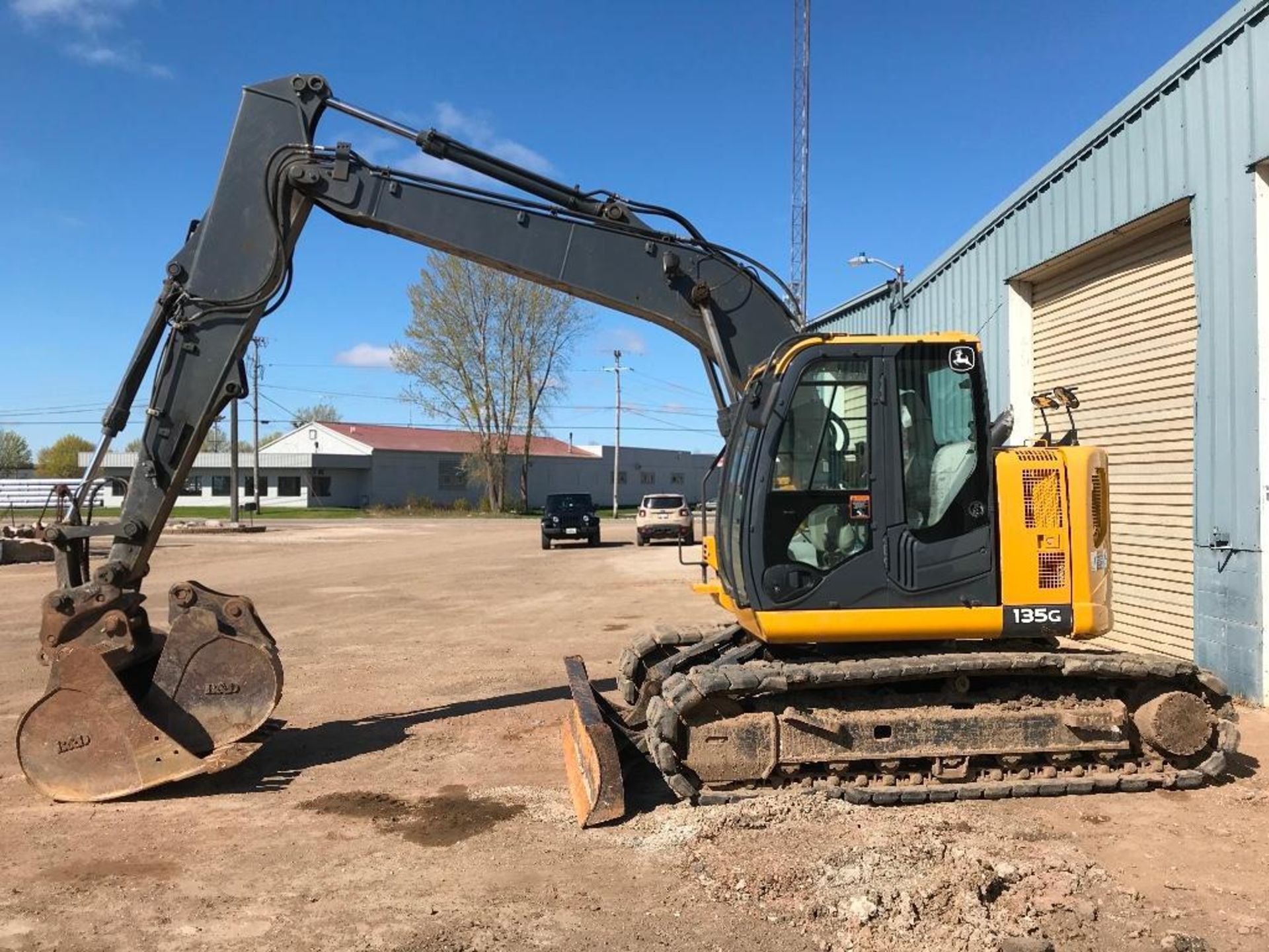 John Deere Model 135G Hydraulic Excavator S/N: 1FF135GXAEE400830 (2015) 1-24" Q/C Digging Bucket, 1- - Image 2 of 62