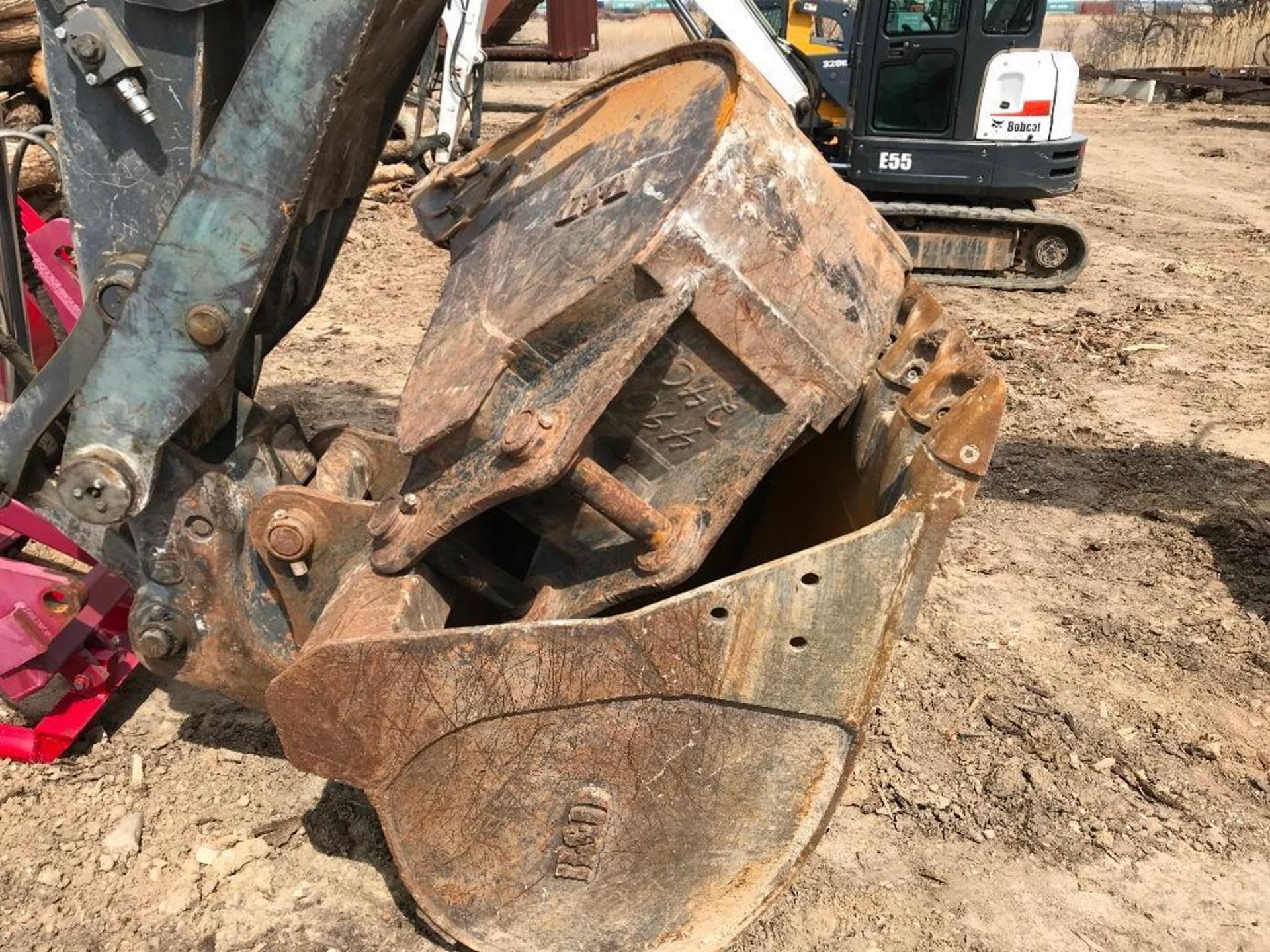 John Deere Model 135G Hydraulic Excavator S/N: 1FF135GXAEE400830 (2015) 1-24" Q/C Digging Bucket, 1- - Image 56 of 62